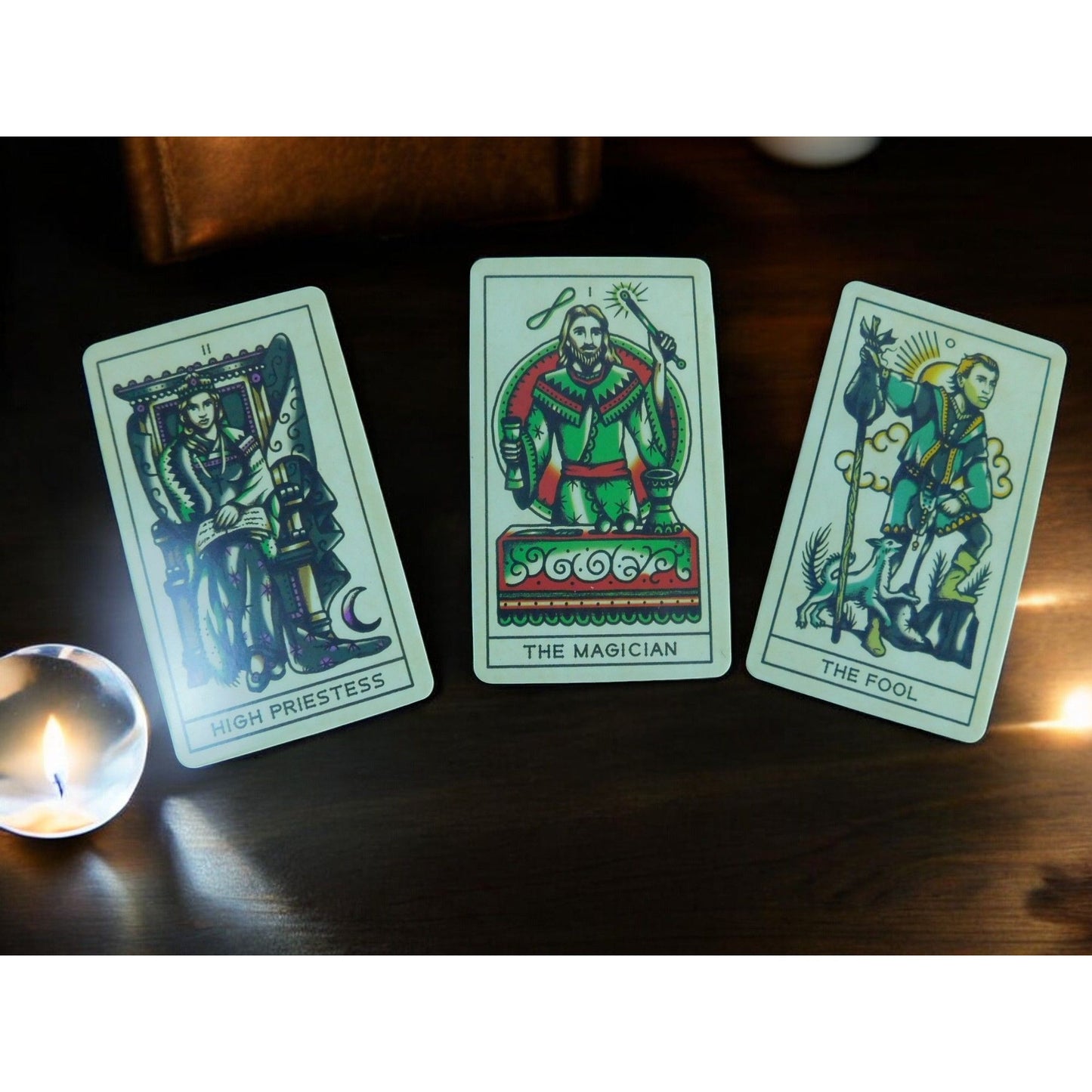 Cartes de tarot de tatouage par Ink & Intuition - Jeu mystique pour lectures intuitives et conseils spirituels