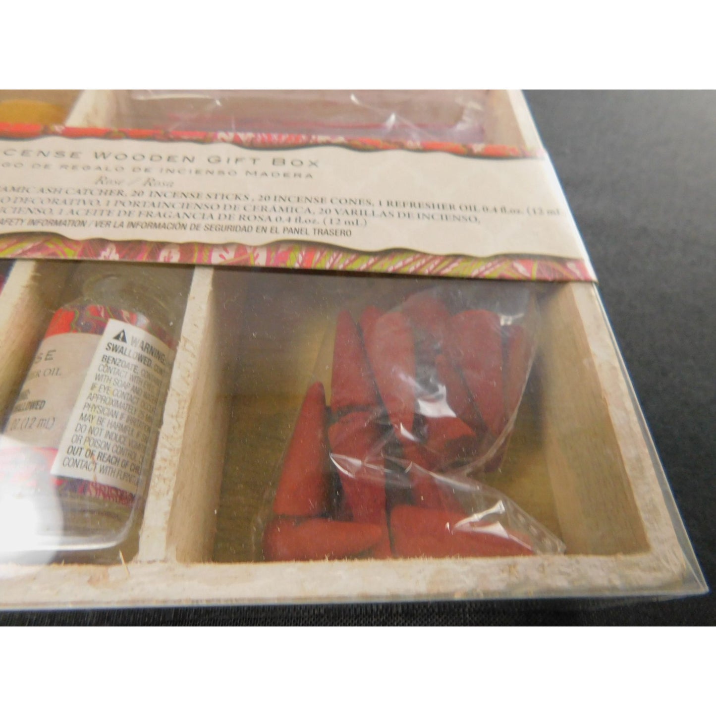 Coffret cadeau en bois d'encens Flora Classique avec bâtonnets décoratifs en céramique pour attrape-cendres de chameau, cônes et huile