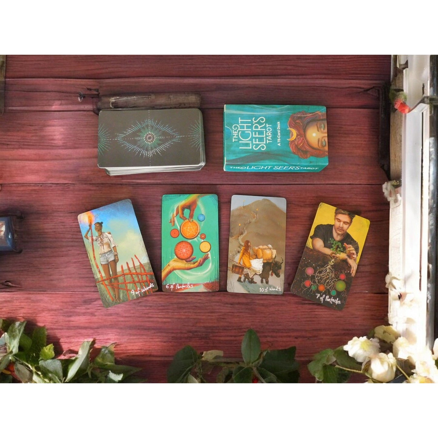 Le jeu de tarot Light Seers 78 cartes Outil de guérison pour explorer les aspects lumineux et ombragés de soi
