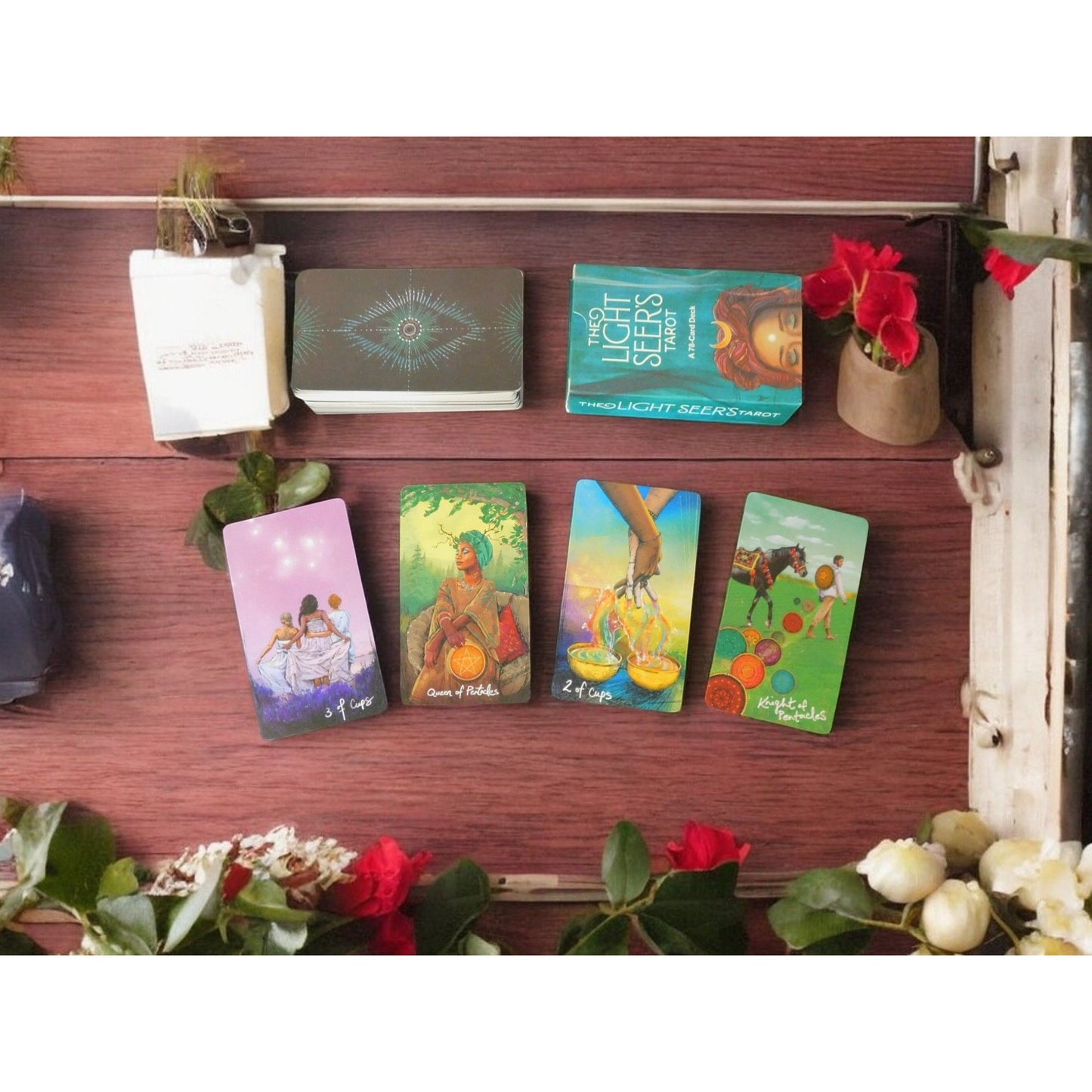 Le jeu de tarot Light Seers 78 cartes Outil de guérison pour explorer les aspects lumineux et ombragés de soi