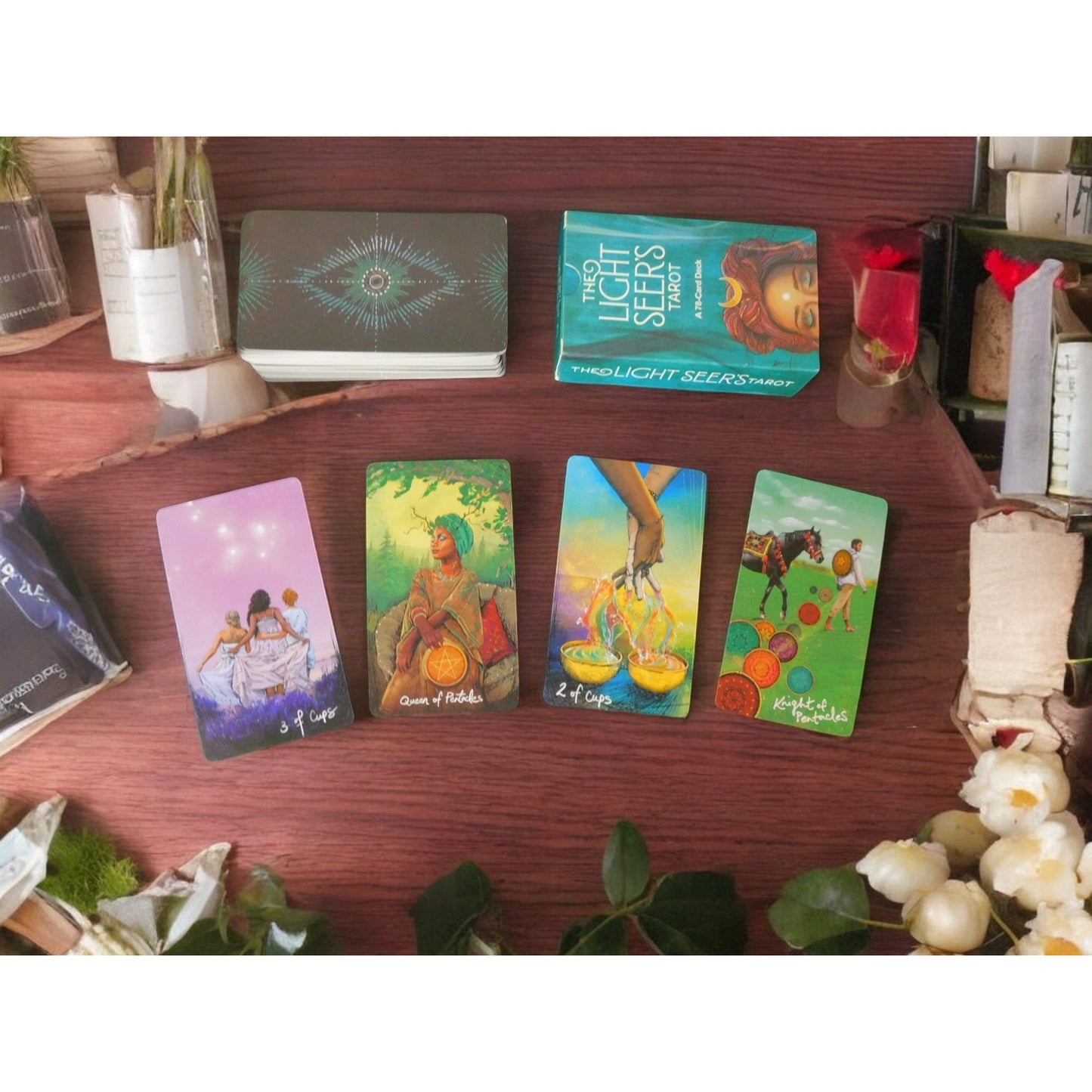 Le jeu de tarot Light Seers 78 cartes Outil de guérison pour explorer les aspects lumineux et ombragés de soi