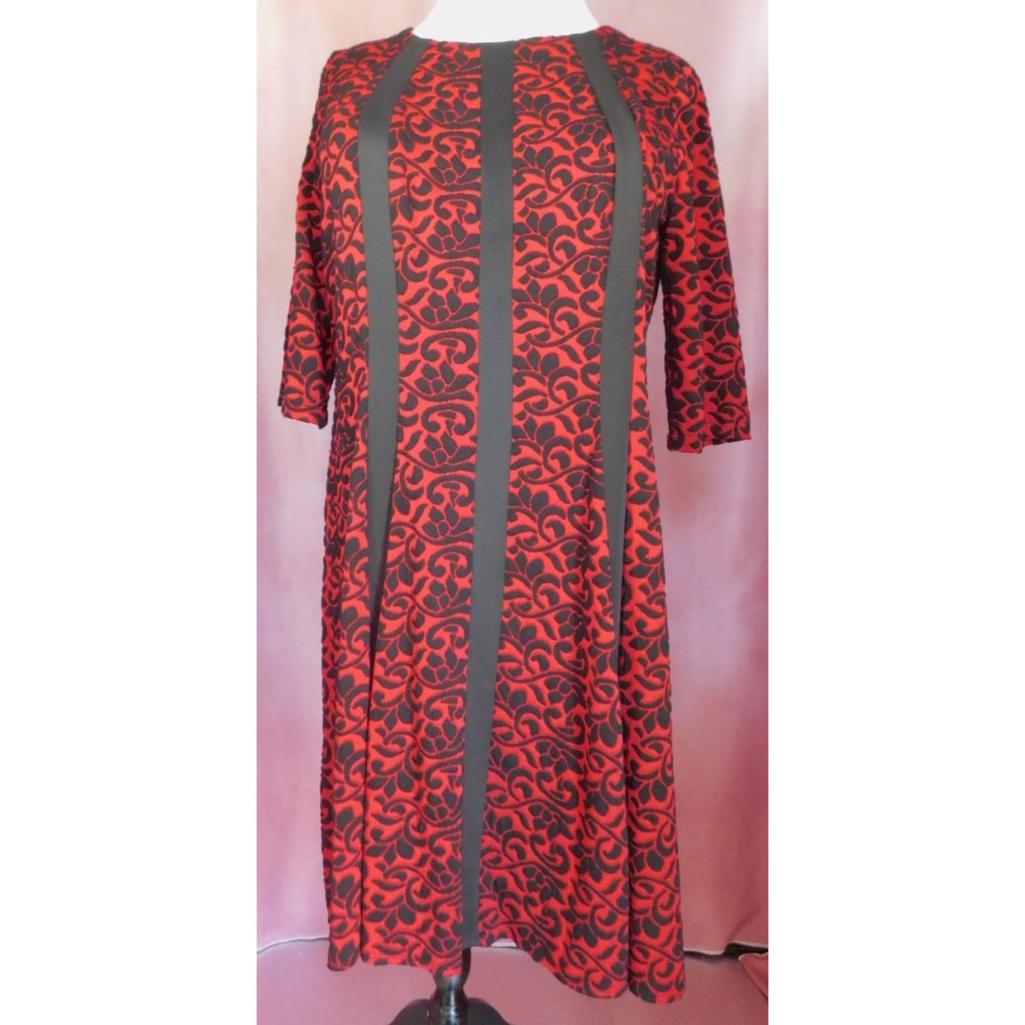 Plus Size Red Black Jacquard Shift Dress Woman 20 Classic Elegance