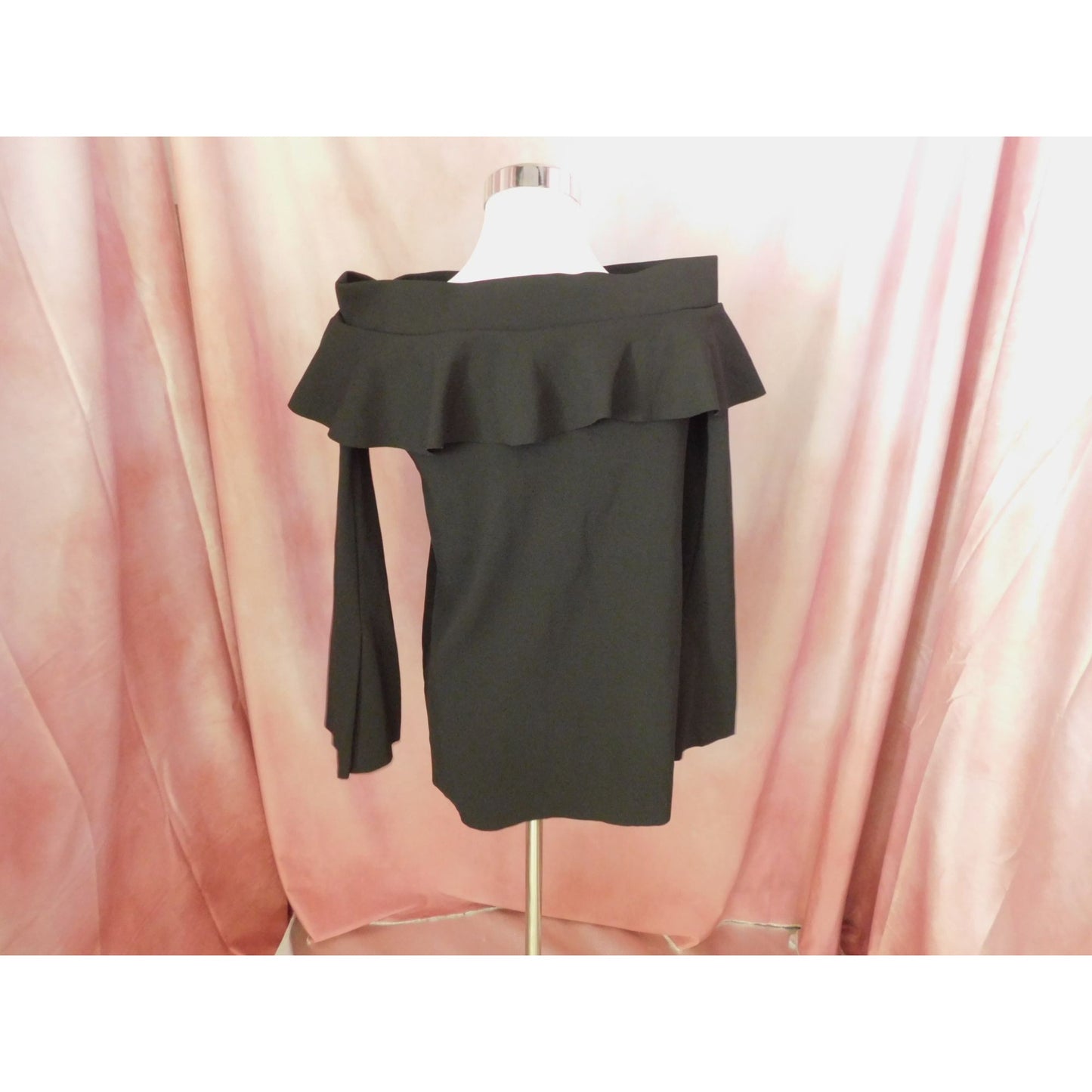 Robe ZARA Basic Collection Femme XS Noir Épaules Dénudées Volants NWT