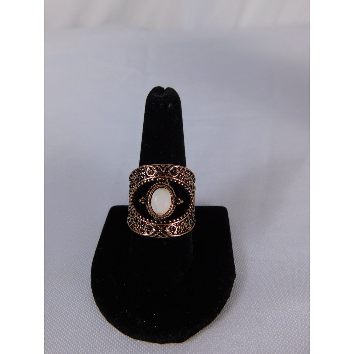 Vintage Copper Tone Filigree Stretch Ring Statement Oval White Stone Costume Jew