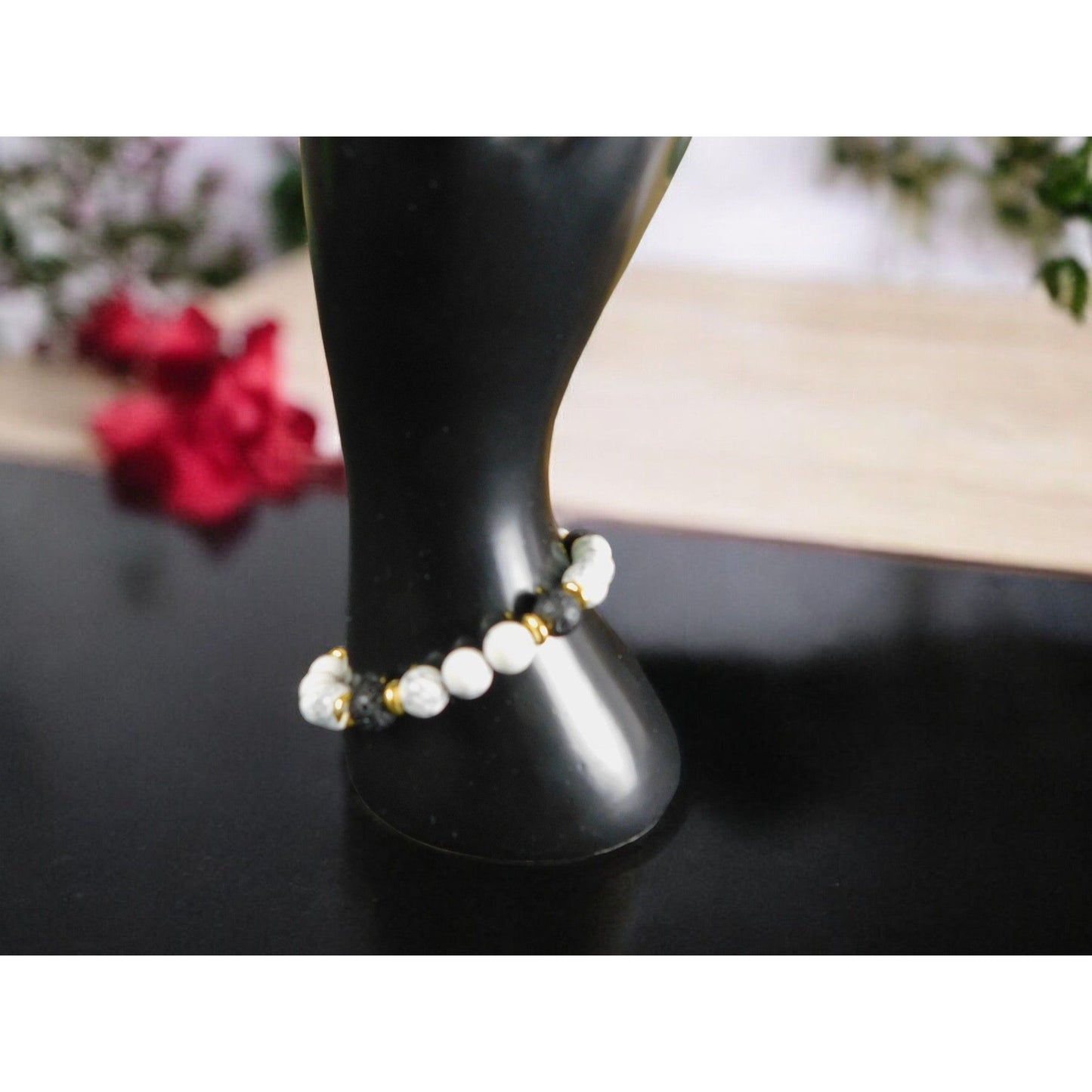 Bracelet de perles en pierre de lave Howlite de guérison de 8 mm, énergie apaisante naturelle, extensible