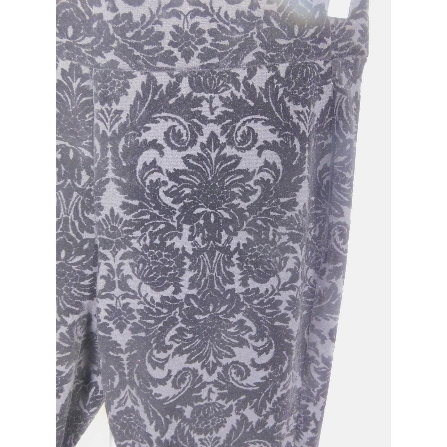 Roz & Ali Pants Womens Medium Black Flocked Velvet Damask Gothic Witchy