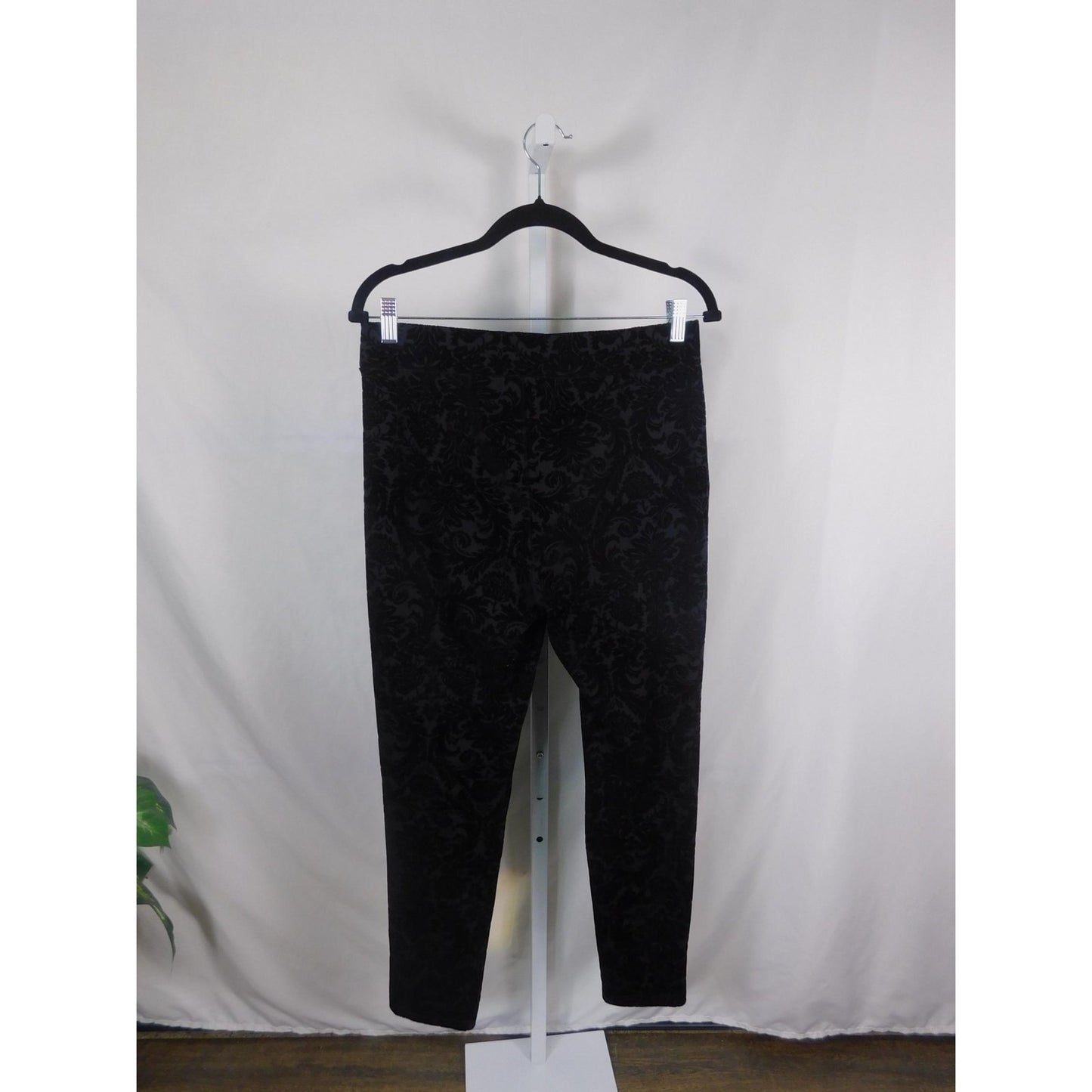 Roz & Ali Pants Womens Medium Black Flocked Velvet Damask Gothic Witchy