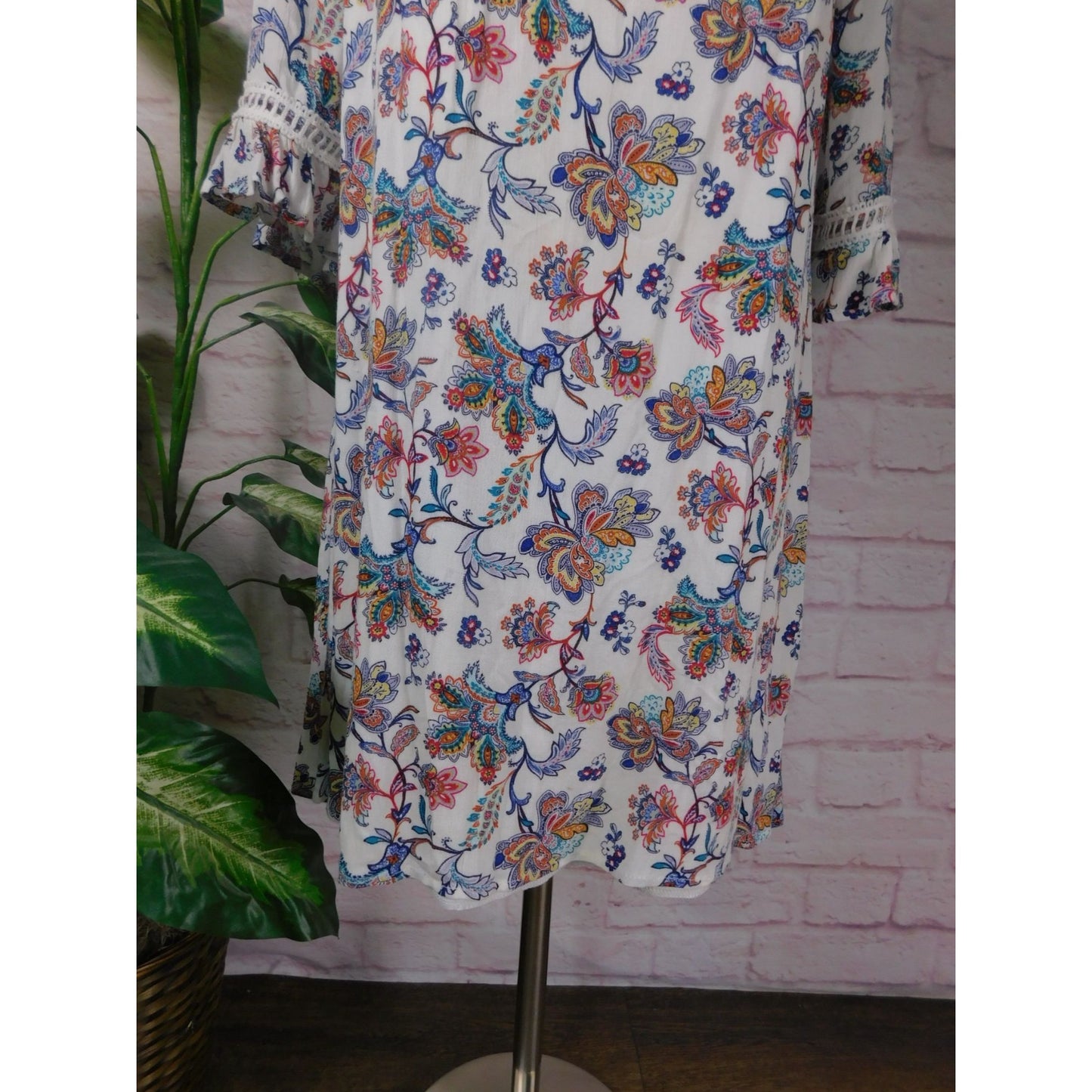 Robe droite Naif Petite taille M à fleurs, épaules dénudées, manches 3/4, style paysan, doublée, style bohème
