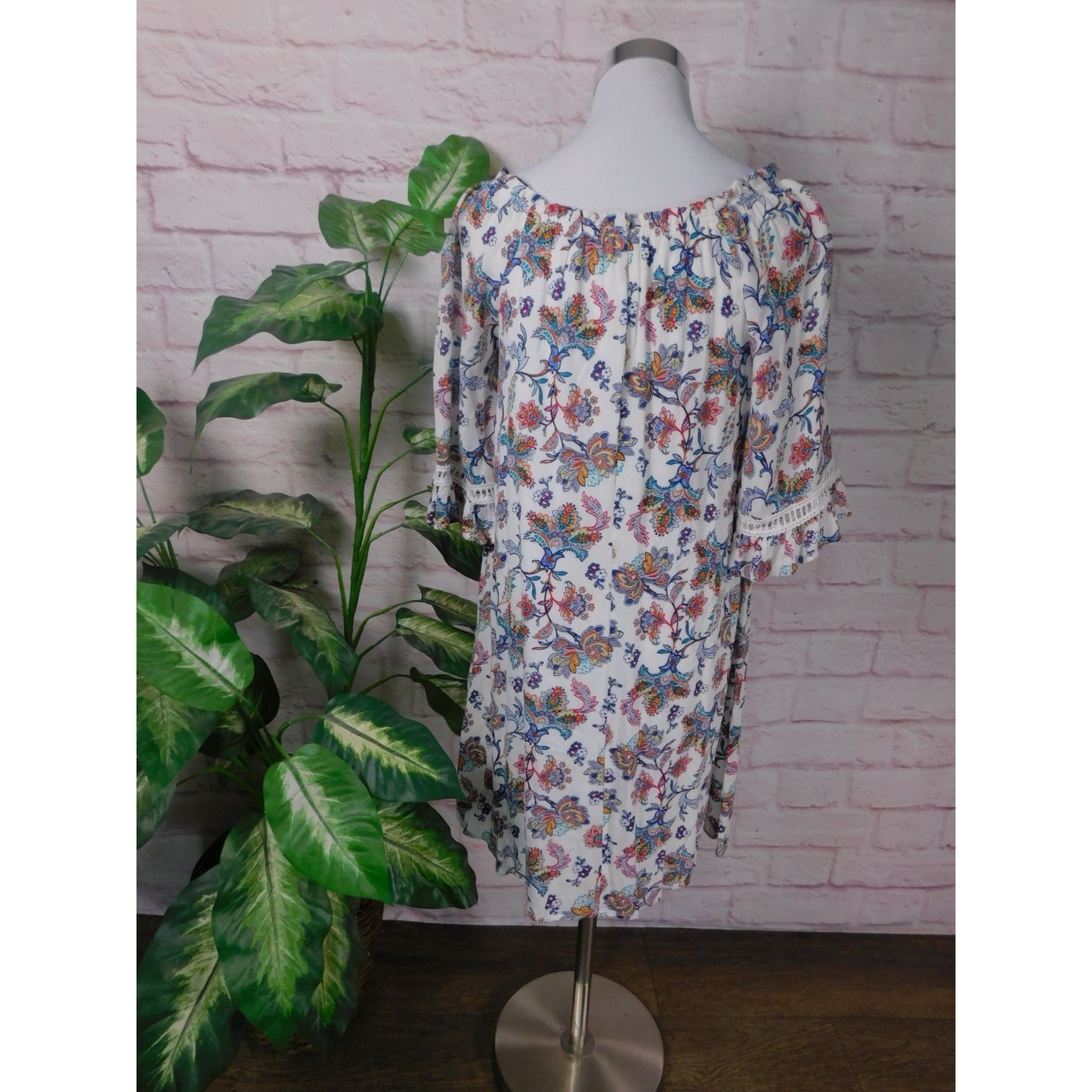 Robe droite Naif Petite taille M à fleurs, épaules dénudées, manches 3/4, style paysan, doublée, style bohème