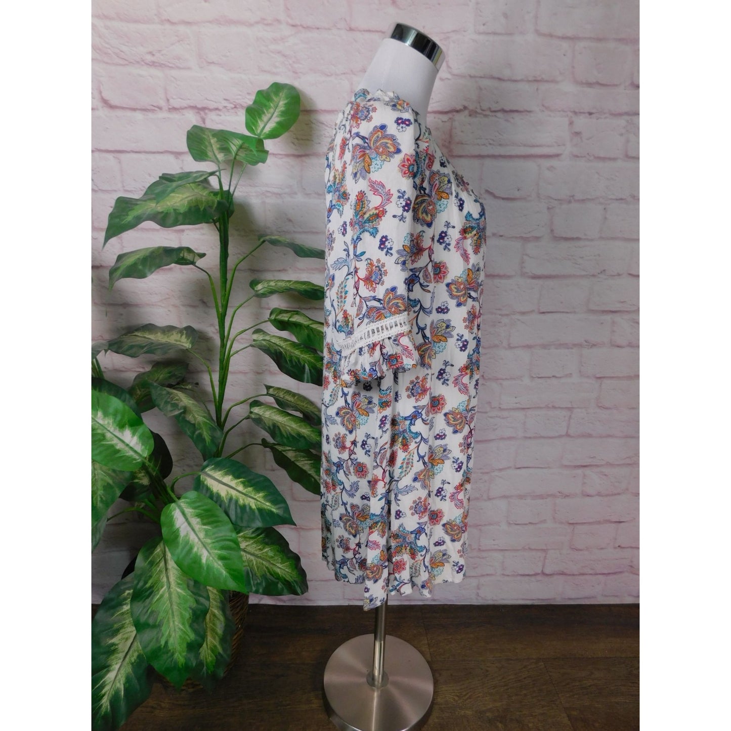 Robe droite Naif Petite taille M à fleurs, épaules dénudées, manches 3/4, style paysan, doublée, style bohème
