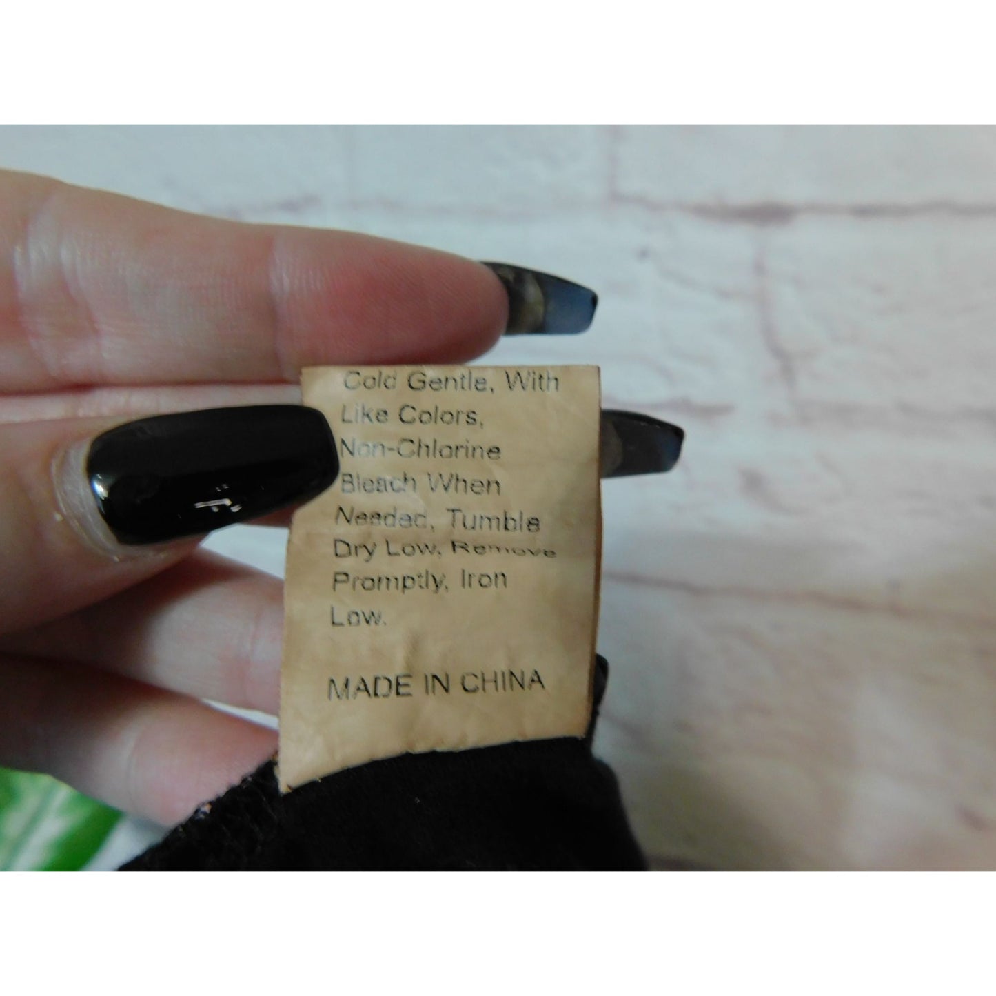 Wild And Free Death Soul Skull Graphic Black T-Shirt Women L Black Cold Shoulder