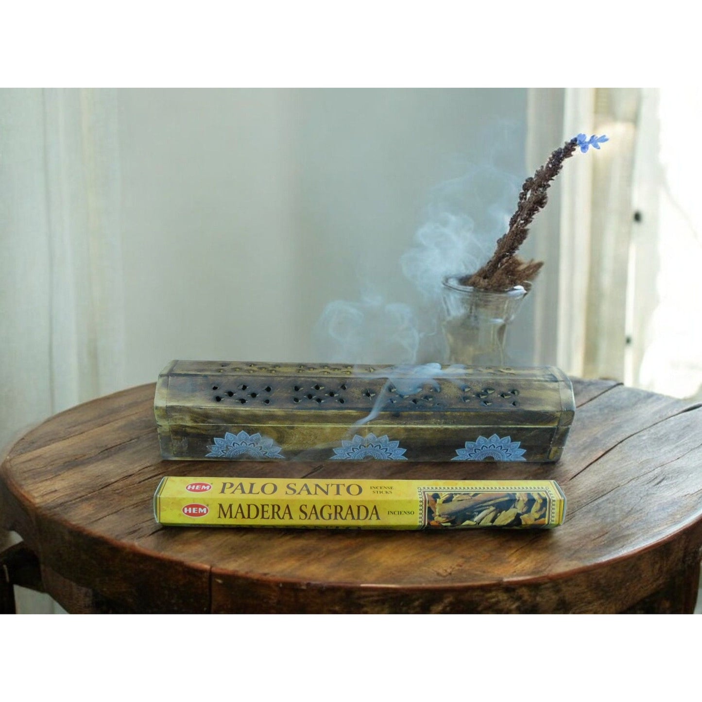 HEM Palo Santo Madera Sagrada 20 Incense Sticks Relaxation Meditation & Spiritual Practices