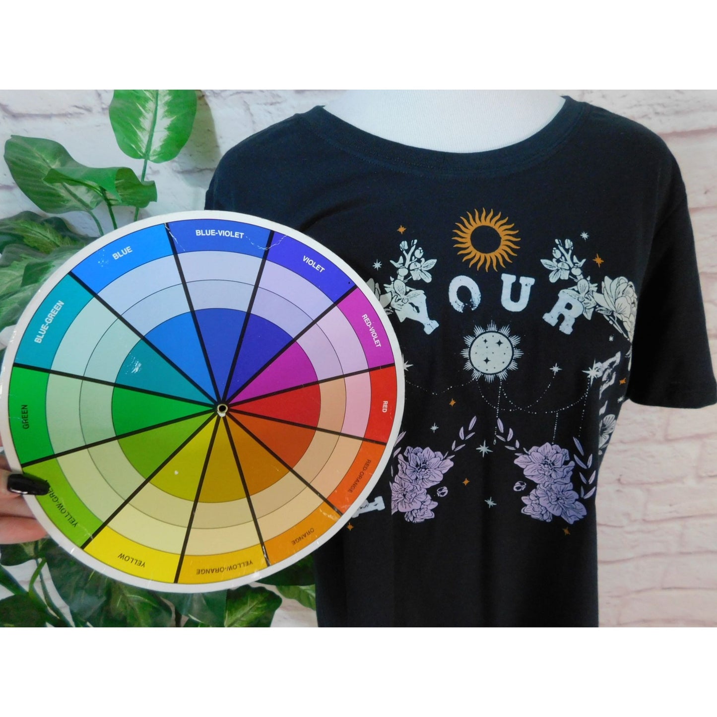 T-shirt graphique Kristen Nicole Free Your Mind pour femme, noir, taille XL, NWT