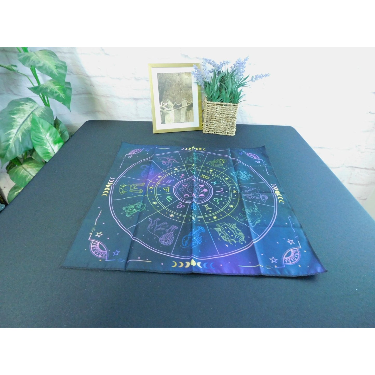 Nappe d'autel avec constellations et phases de lune célestes pour la divination du tarot