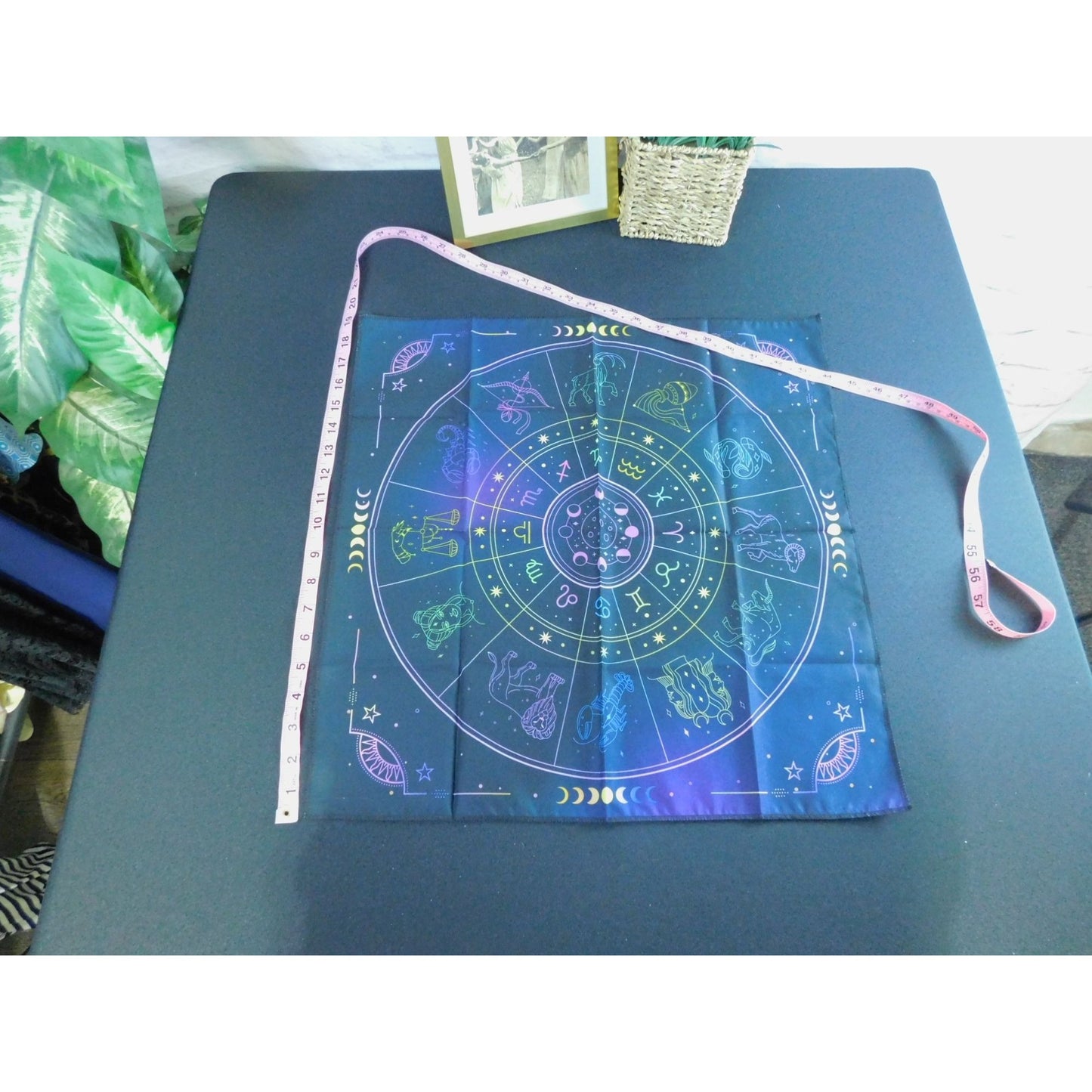 Nappe d'autel avec constellations et phases de lune célestes pour la divination du tarot