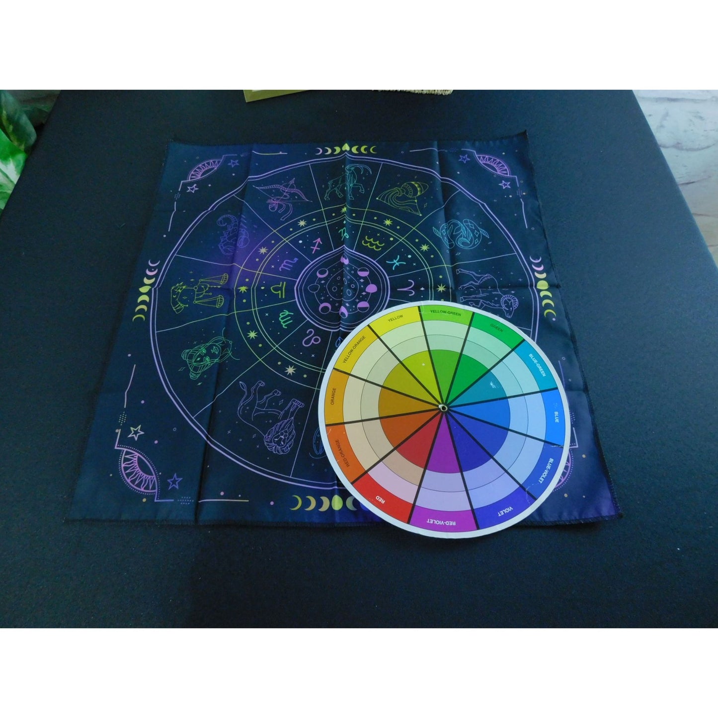 Nappe d'autel avec constellations et phases de lune célestes pour la divination du tarot