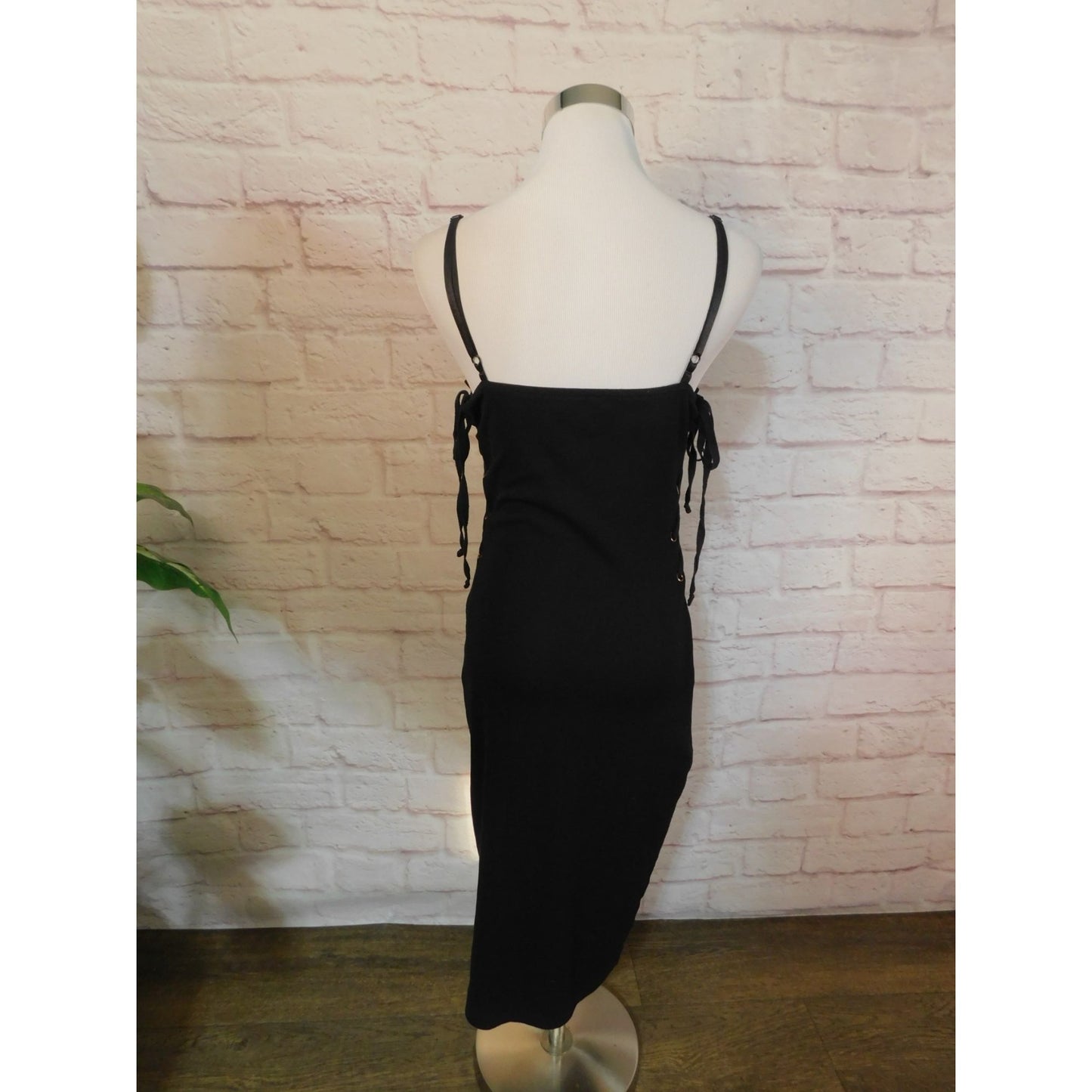 ¿Qué dices? Vestido ajustado midi de algodón acanalado negro con cordones en los laterales M