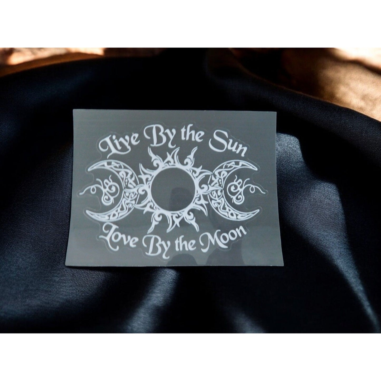 Autocollant Live By The Sun Love By The Moon pour voiture, ordinateur portable et décoration intérieure