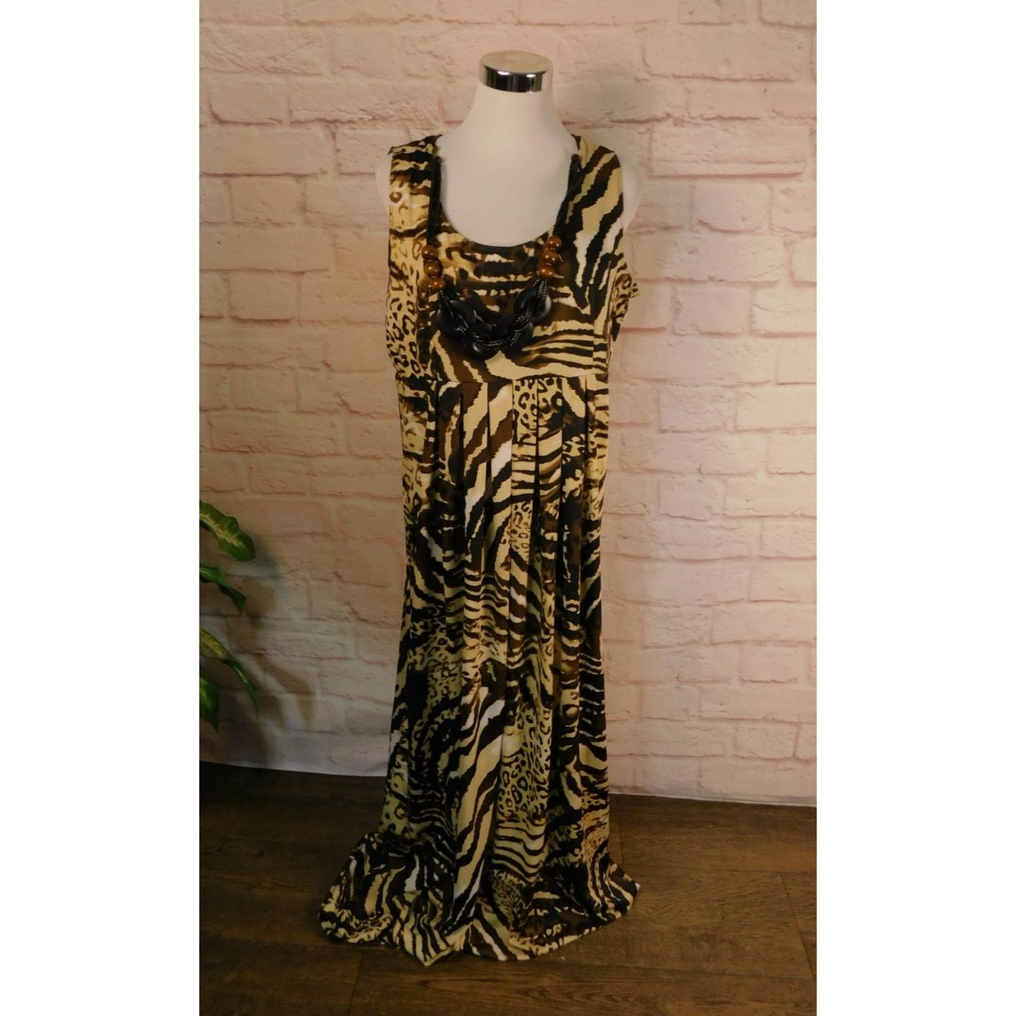Animal Print Maxi Dress With Beaded Necklace By Lennie For Nina Leonard Size L