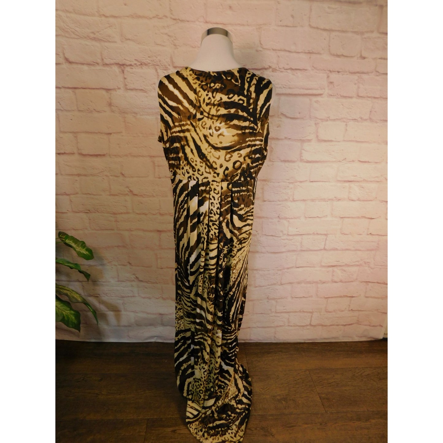 Animal Print Maxi Dress With Beaded Necklace By Lennie For Nina Leonard Size L