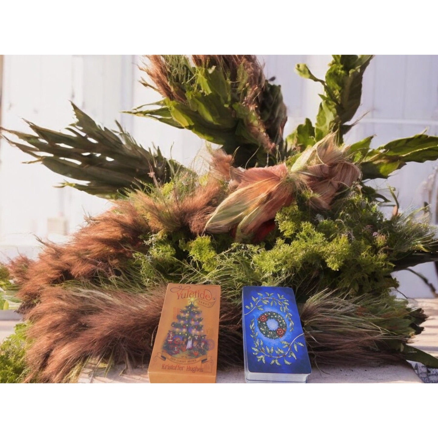 Yuletide Tarot Card Deck, 78 Holiday Cards 4.13" x 2.48" NIB Festive Design