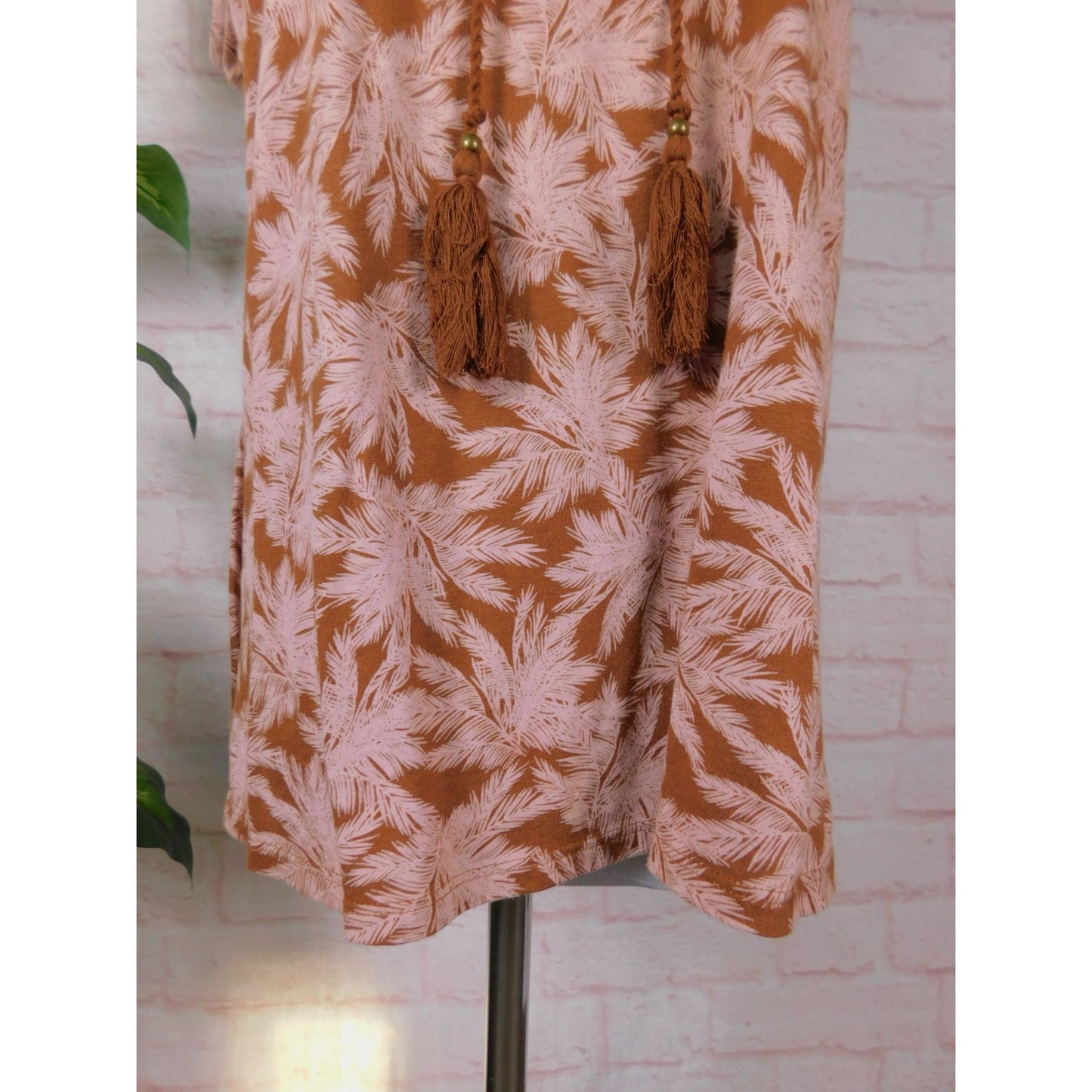 J Jill Petite Boho Sleeveless Tassel Top S Brown Pink Palm Print
