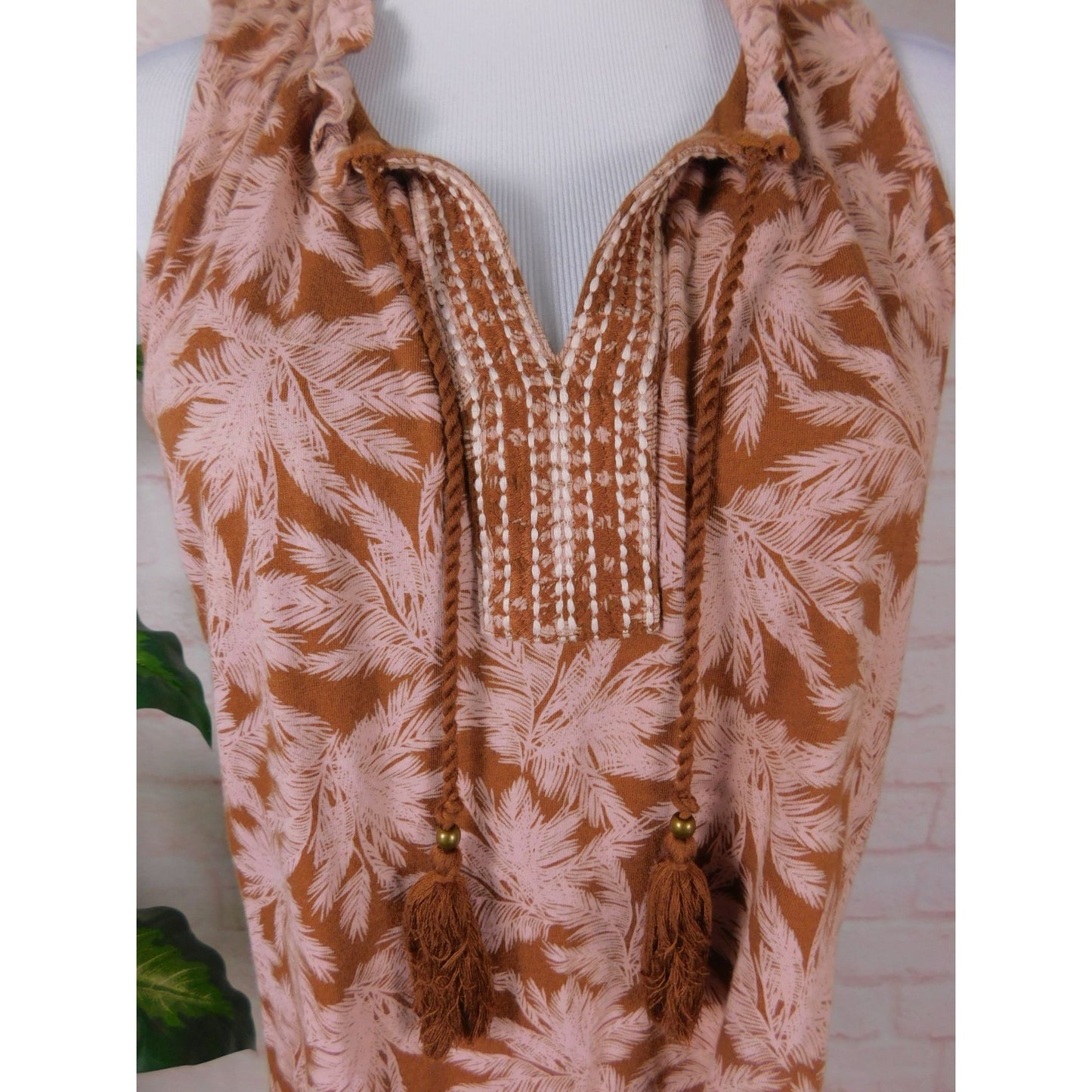 J Jill Petite Boho Sleeveless Tassel Top S Brown Pink Palm Print