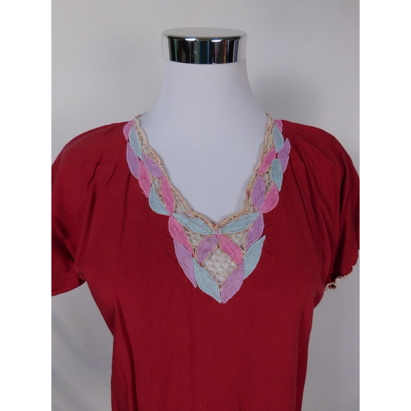 Lotus Red Embroidered Leaf Blouse M - Boho Cotton - Excellent