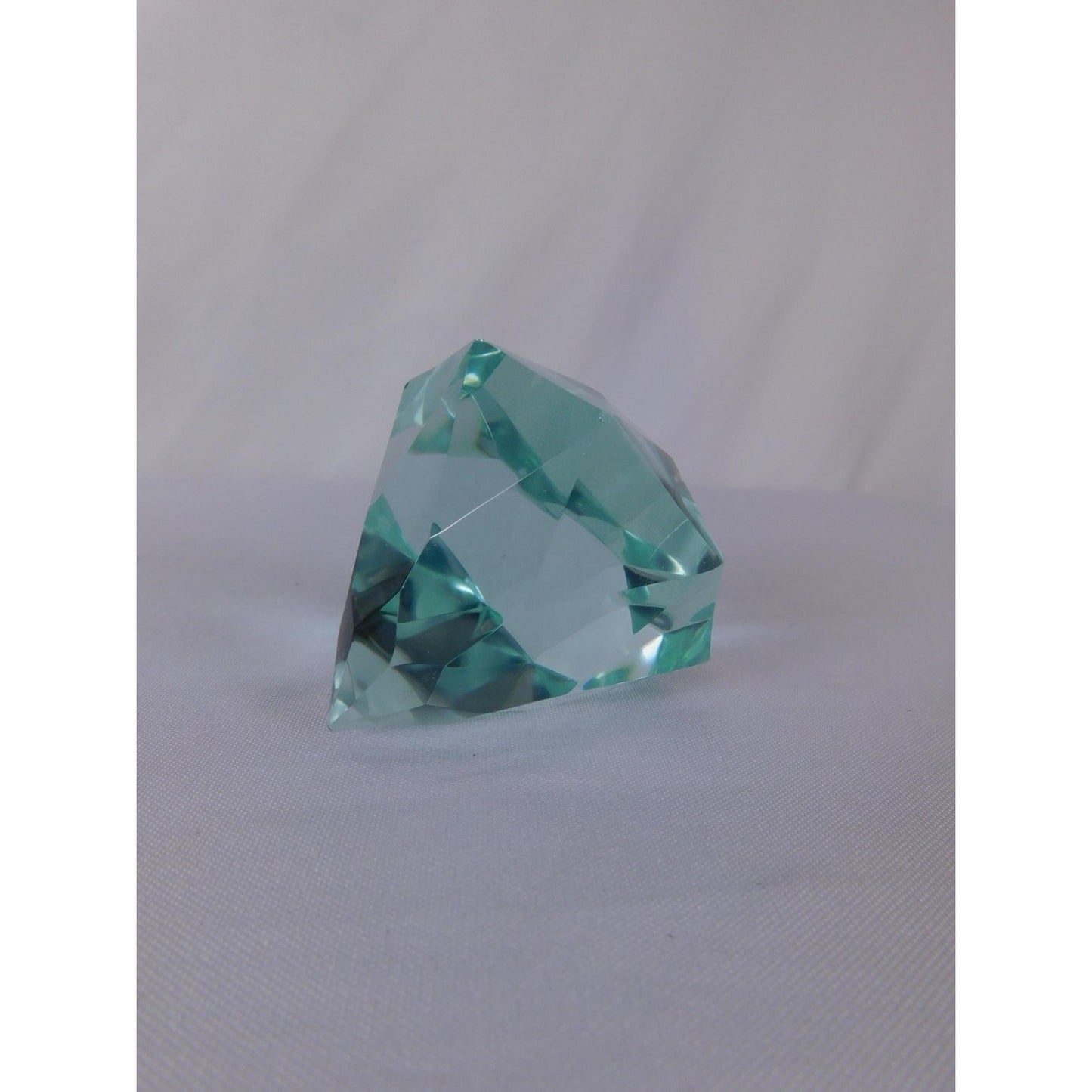 Faceted Blue Glass Crystal Gem Paperweight 10.4 Oz Altar Display Decor