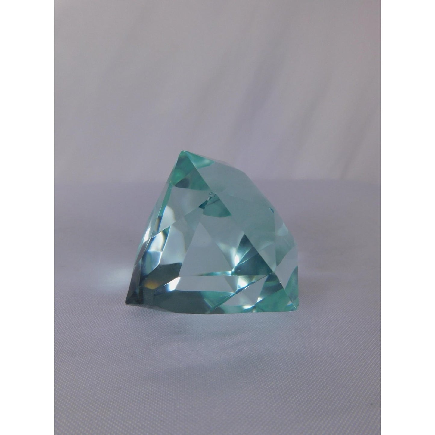 Faceted Blue Glass Crystal Gem Paperweight 10.4 Oz Altar Display Decor