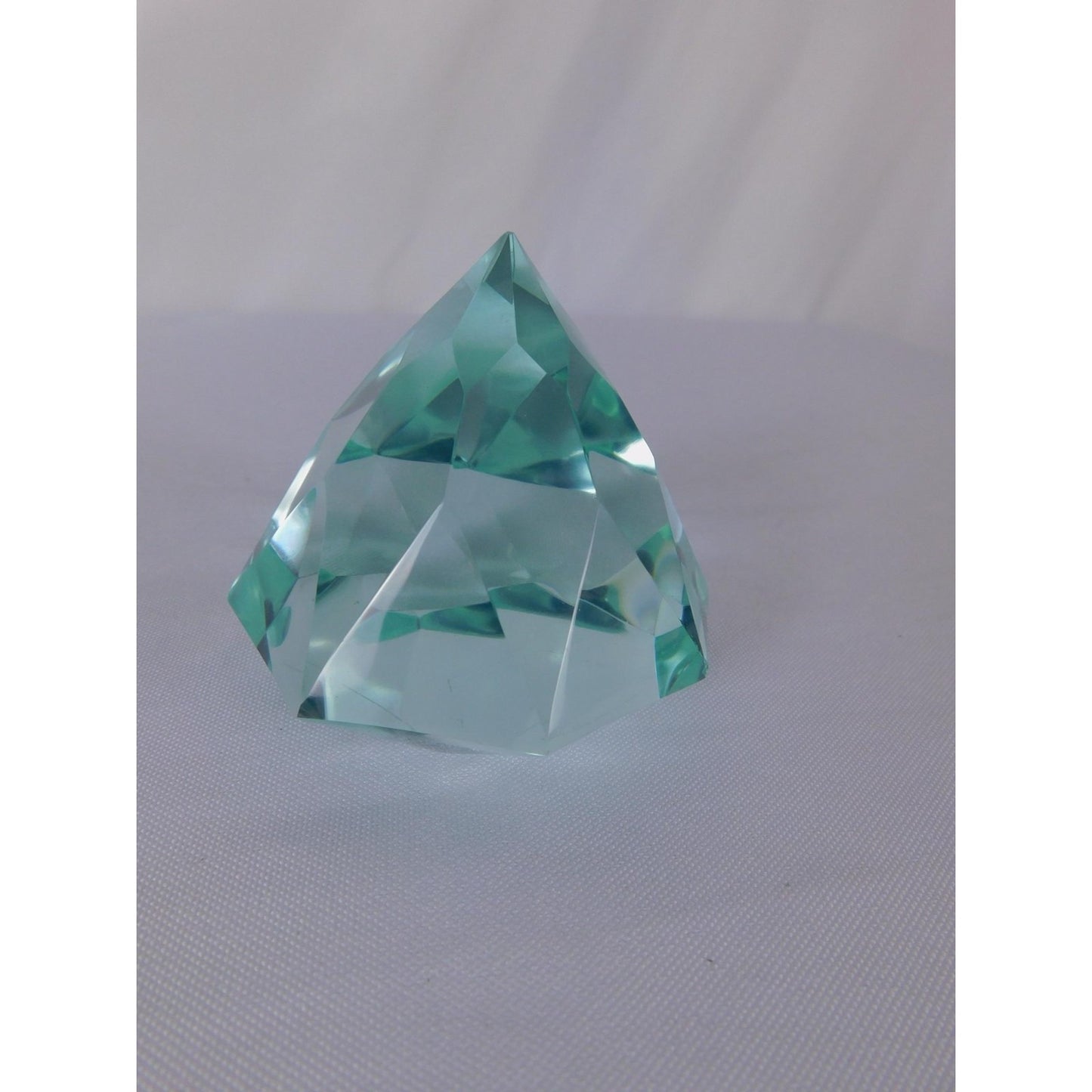 Faceted Blue Glass Crystal Gem Paperweight 10.4 Oz Altar Display Decor