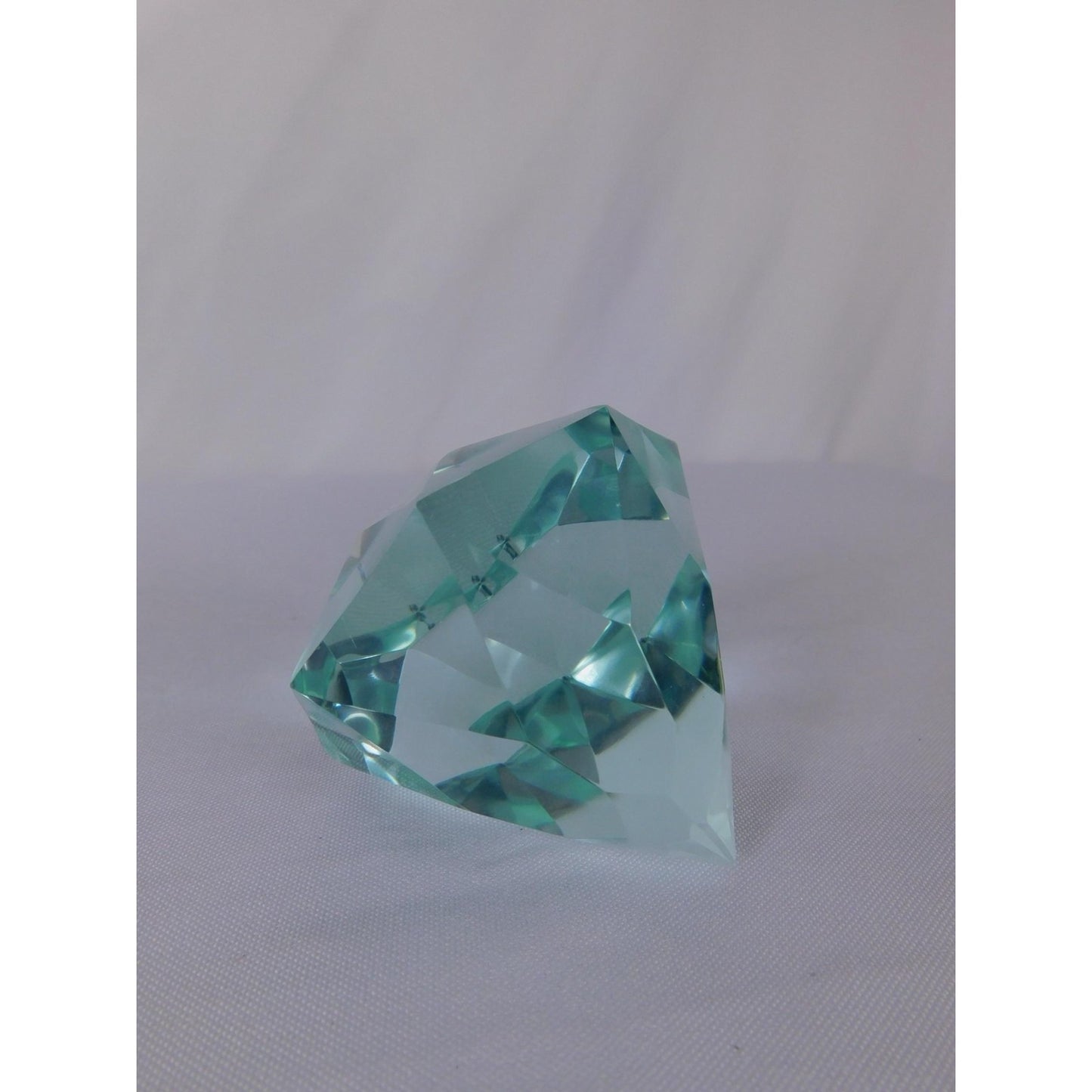 Faceted Blue Glass Crystal Gem Paperweight 10.4 Oz Altar Display Decor