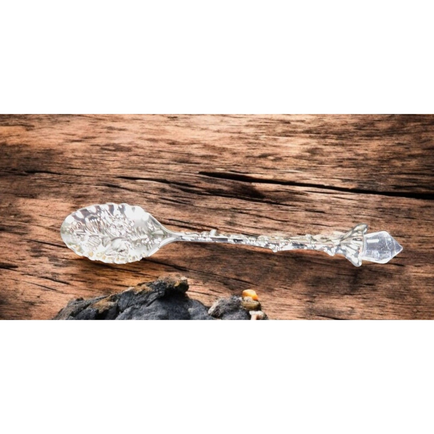 Carved Leaf Spoon with Crystal Accent, Apothecary Witchcraft Decor, 4.33"