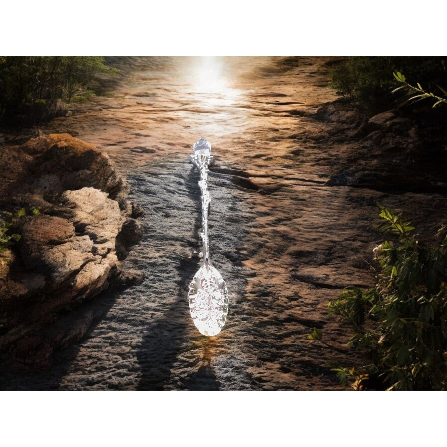 Carved Leaf Spoon with Crystal Accent, Apothecary Witchcraft Decor, 4.33"