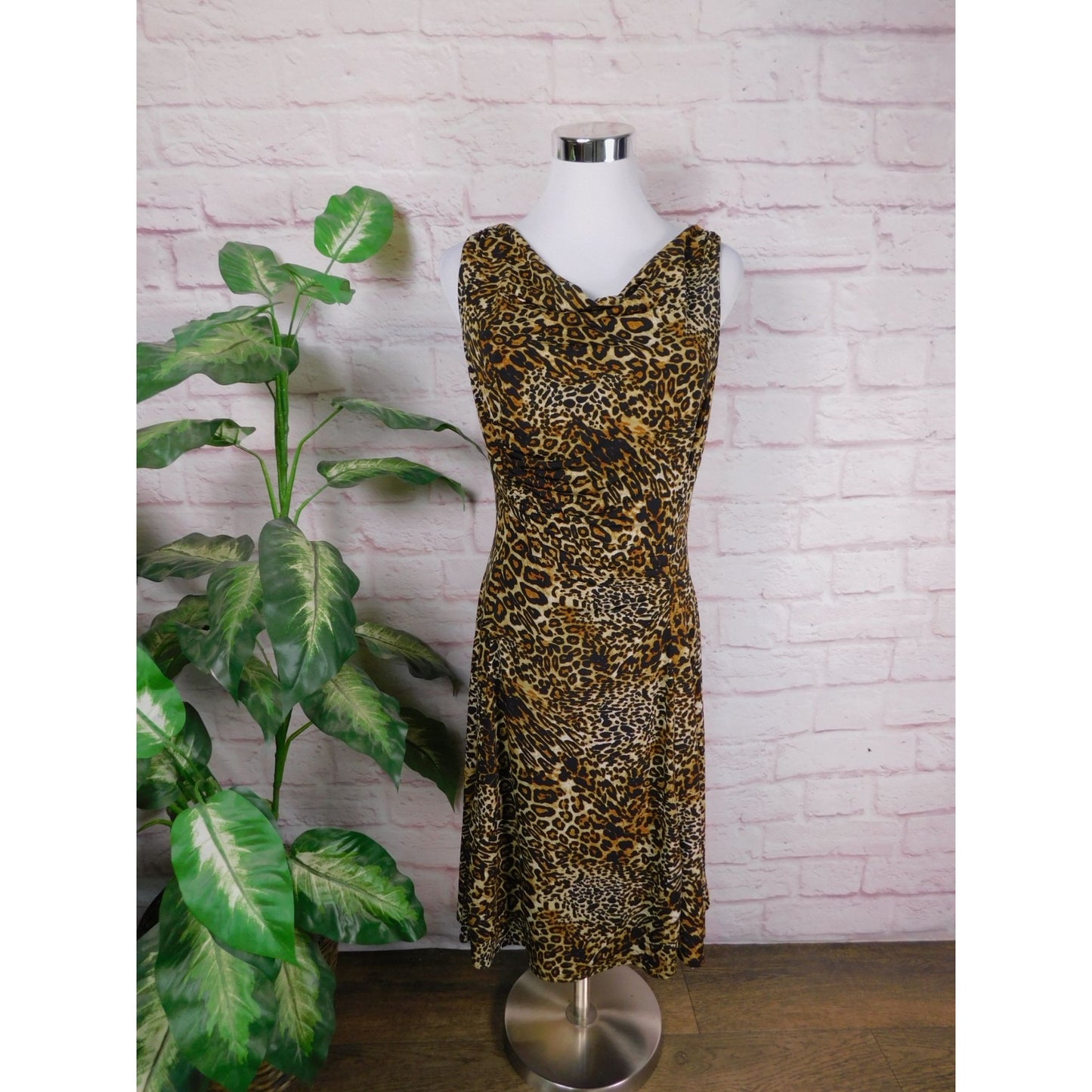 Jones Wear Special Occasions Day To Dinner Leopard Print Dress Size 6