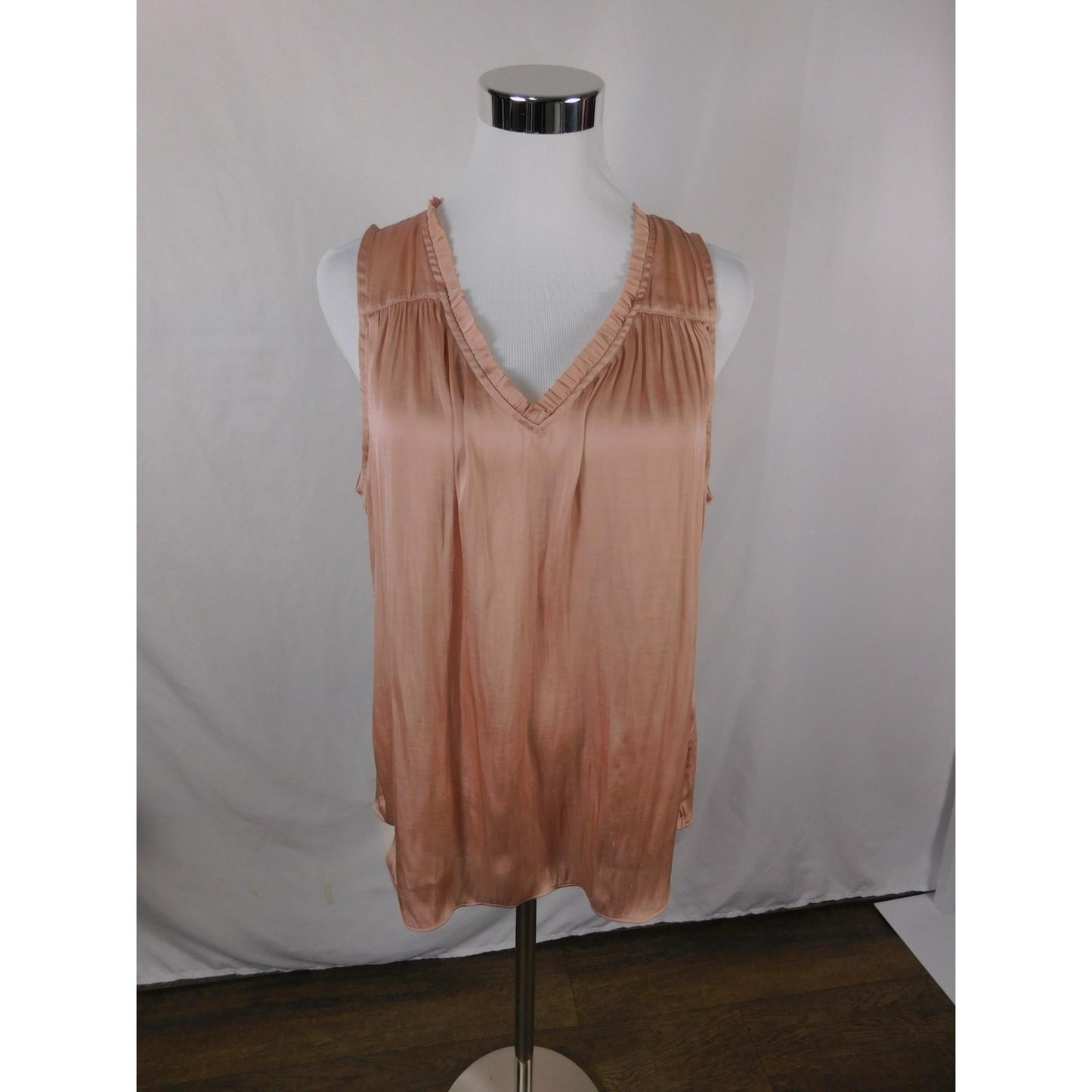 Banana Republic Blush Satin Blouse M V-Neck Ruffle