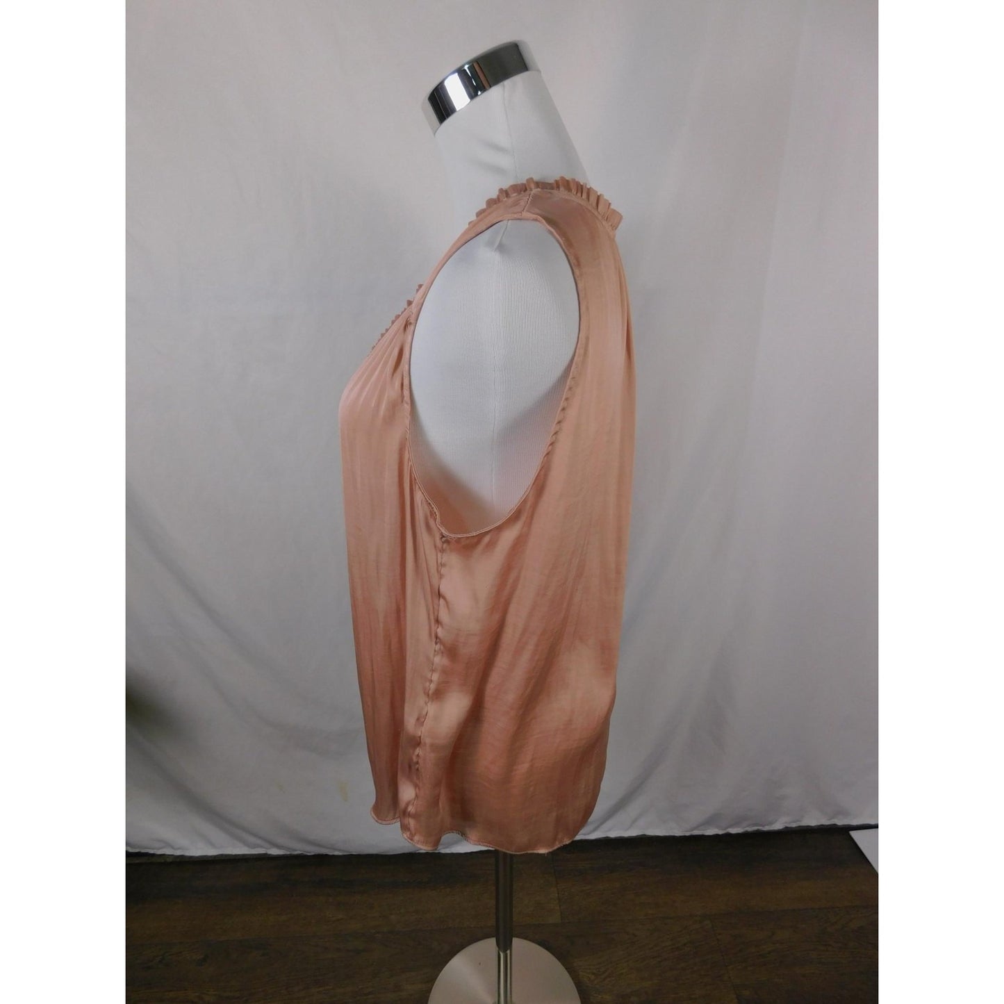 Banana Republic Blush Satin Blouse M V-Neck Ruffle