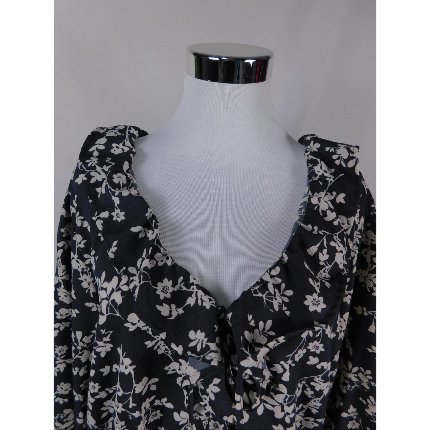 Old Navy Floral Peplum Blouse 2XL - Ruffle V-Neck - Excellent - Witchcore Earth