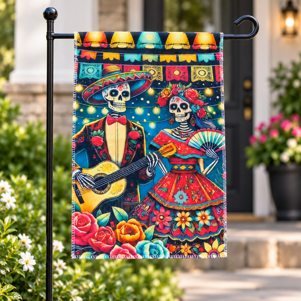 Día de los Muertos Skeleton Couple Garden Flag, 12 x 18 in
