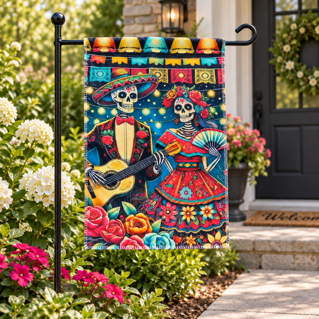 Día de los Muertos Skeleton Couple Garden Flag, 12 x 18 in