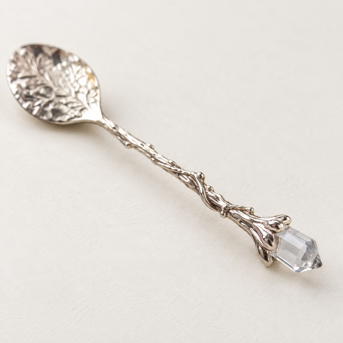 Crystal-Effect Handle Teaspoon, Ornate Leaf Bowl | Silver Alloy