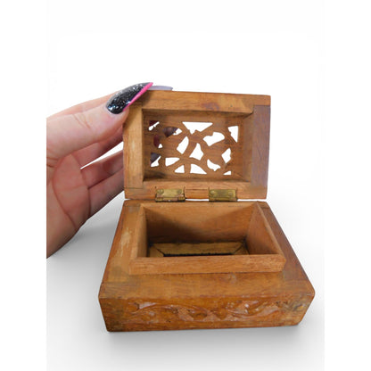 Hand Carved Wooden Trinket Box Pierced Lid Vintage Folk Art