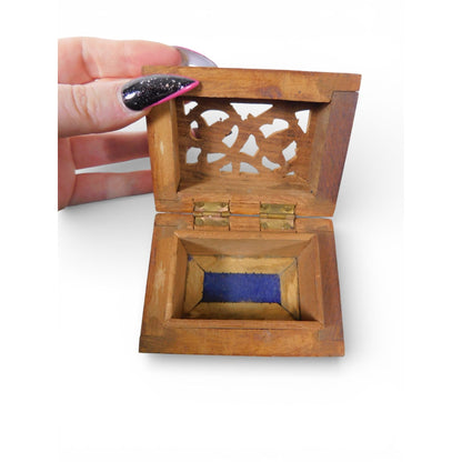 Hand Carved Wooden Trinket Box Pierced Lid Vintage Folk Art