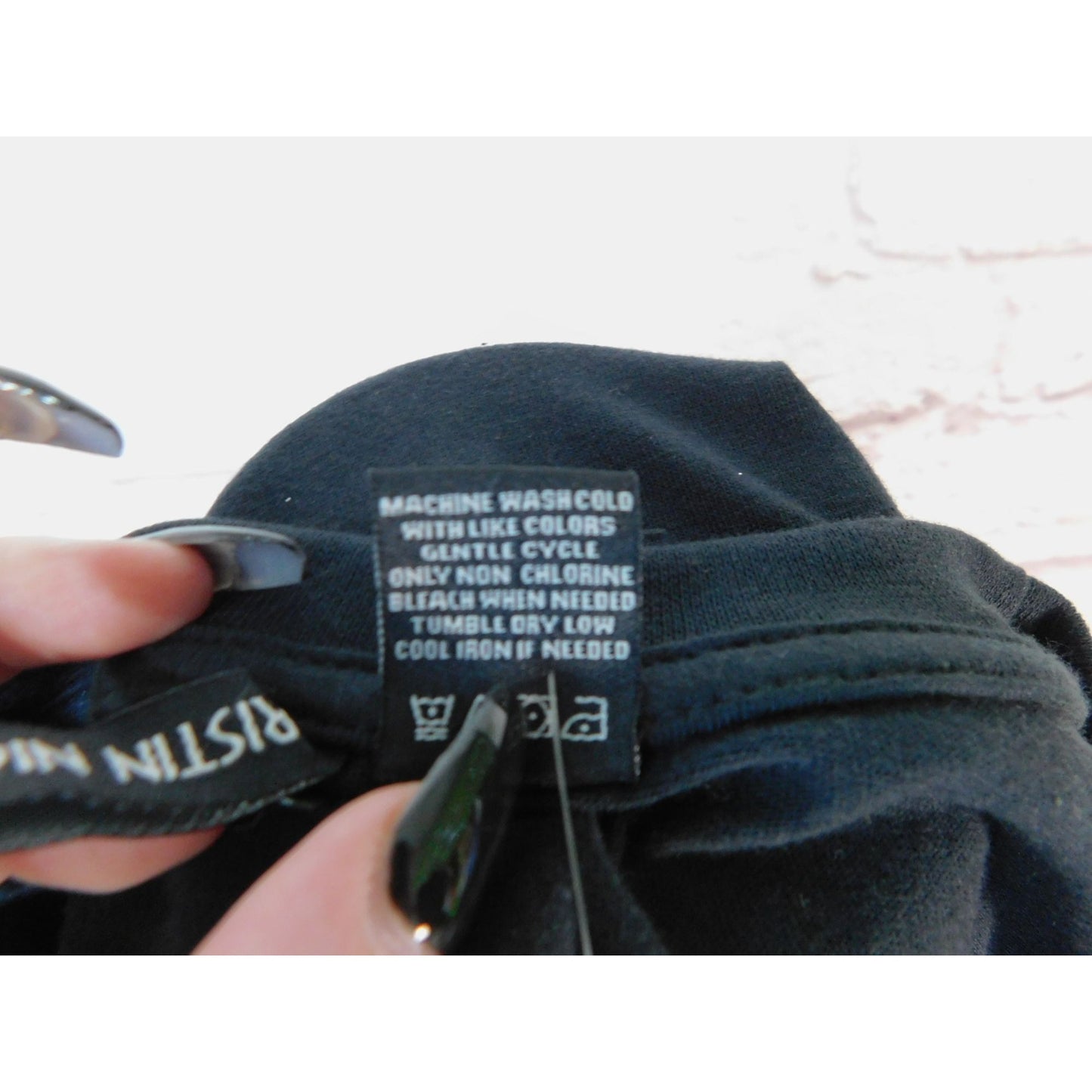 Kristen Nicole Free Your Mind Graphic Tee Black Women X-Large NWT