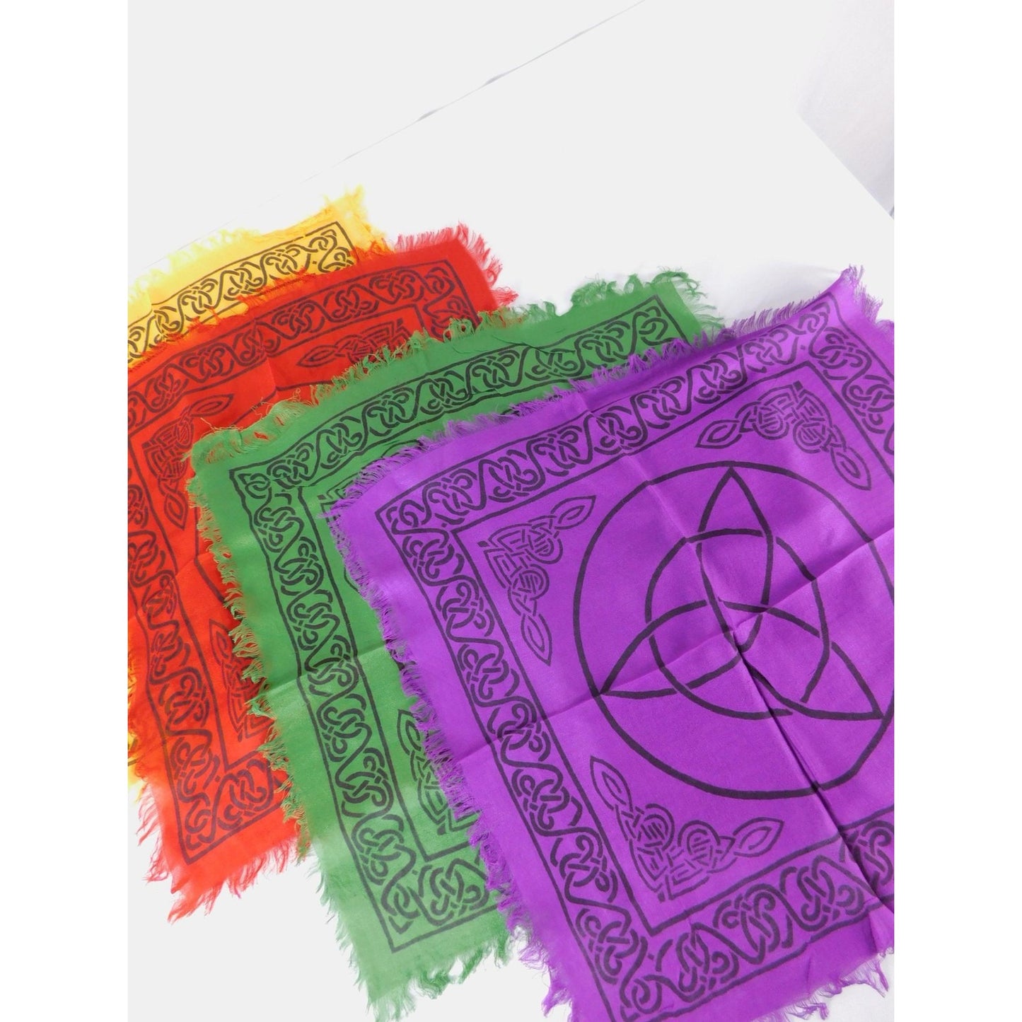 Triquetra Celtic Knot Altar Cloth Set Of 4 Witchcraft Wicca Pagan Rainbow Decor