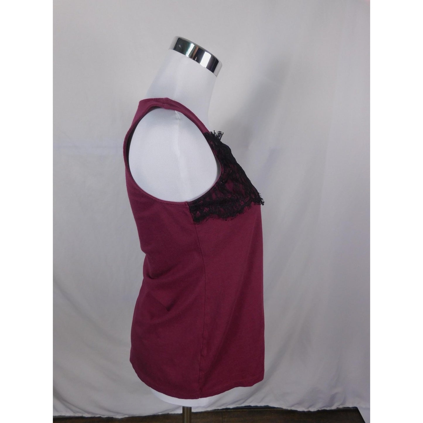 J Jill Tank Top Womens XS Burgundy Lace Trim Camisole Sleeveless Witchy Gothic