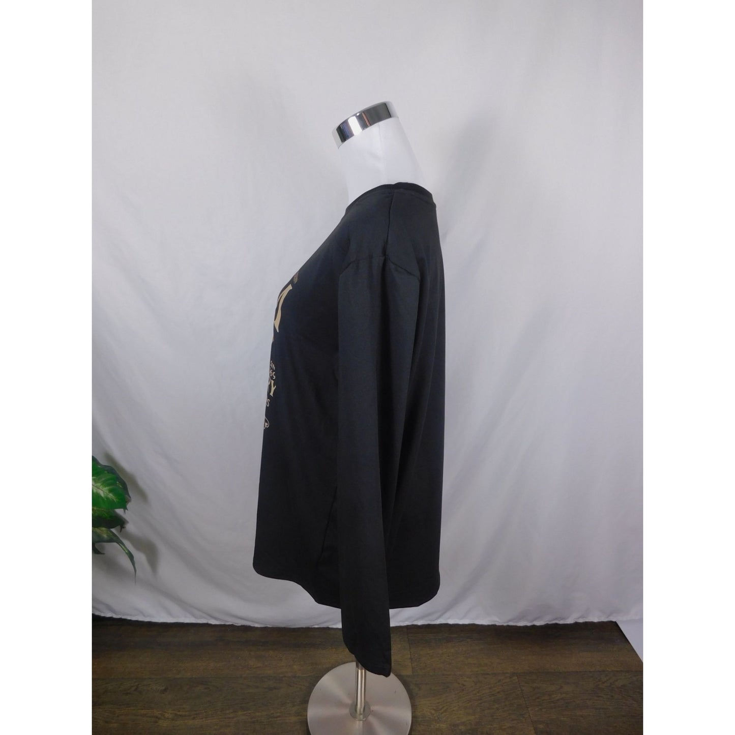 Salem Apothecary Bat Shirt – Witchcore Graphic – Size XL – New