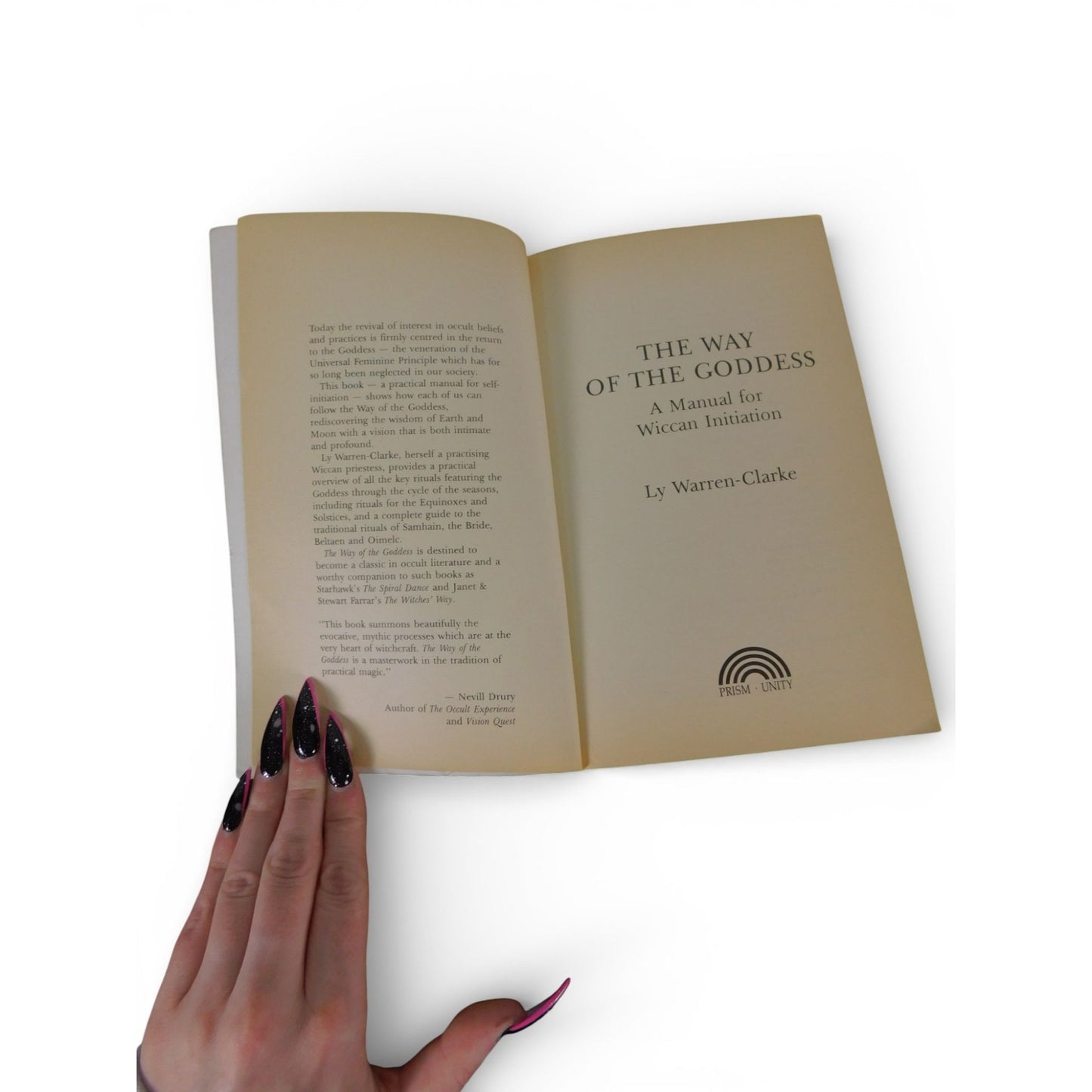 The Way of the Goddess Wiccan Initiation Manual Ly Warren-Clarke