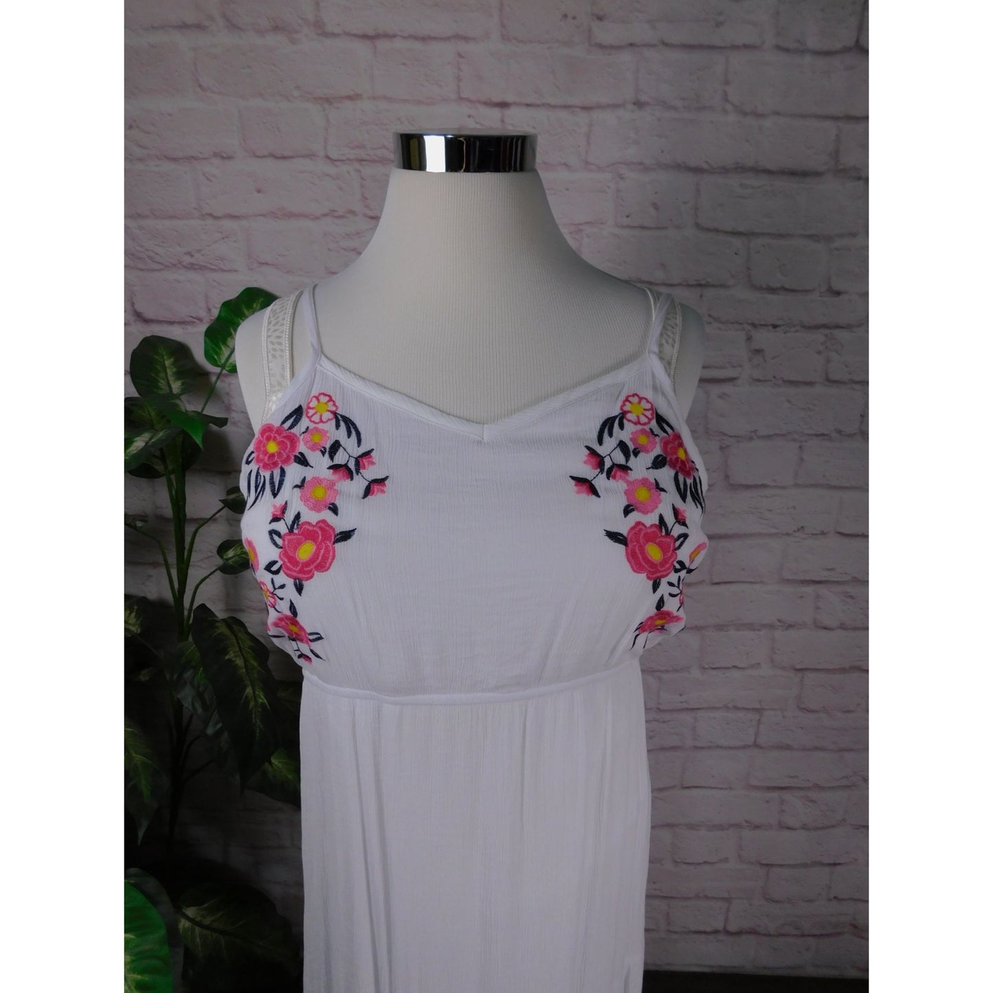 Kelly Renee Boho Maxi Dress With Floral Embroidery Double Spaghetti Straps White Womens XL