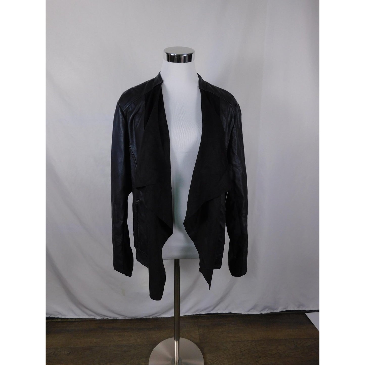 Her Universe Thor Faux Leather Jacket L - God of Thunder - Excellent